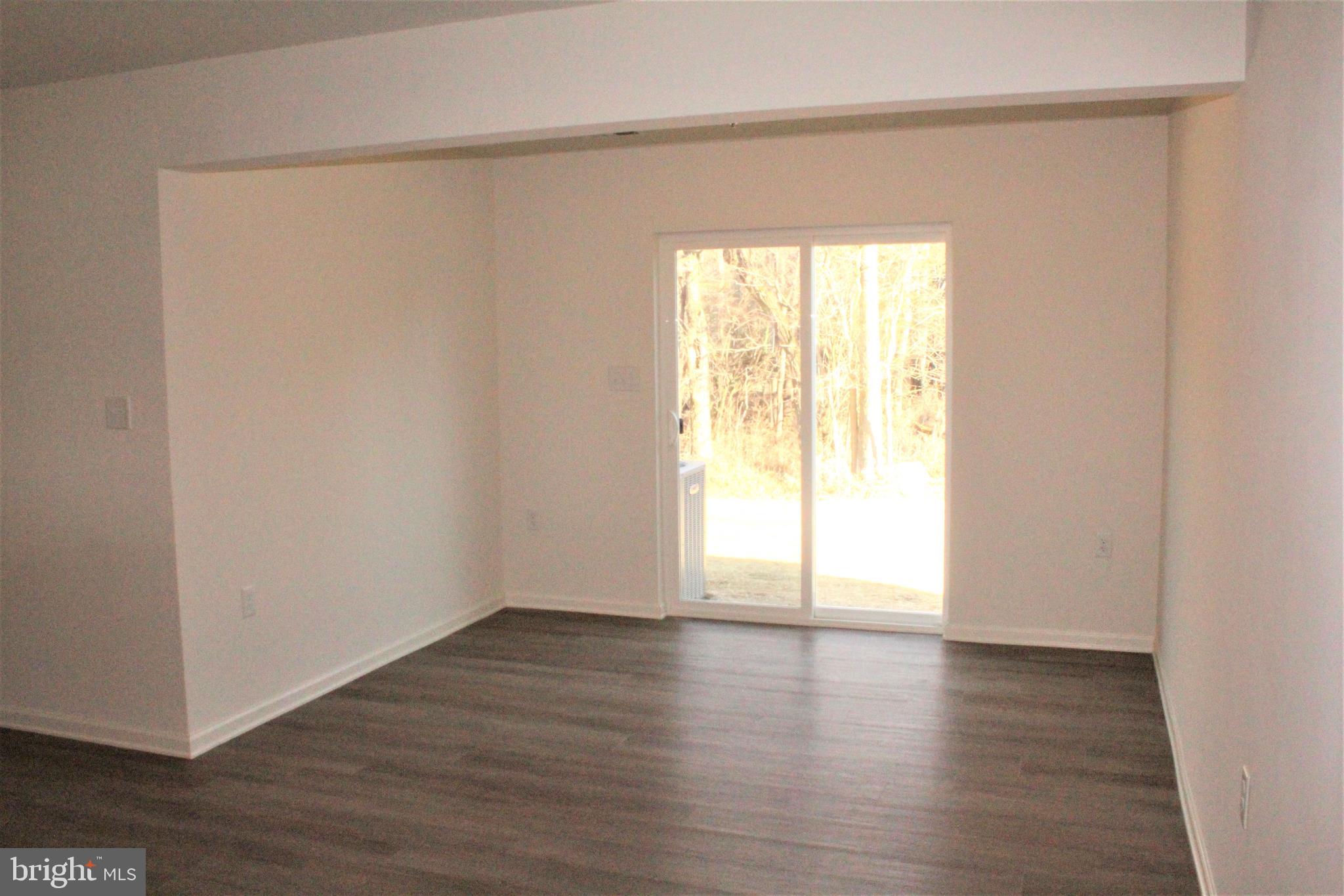 BRIAR RUN - Residential