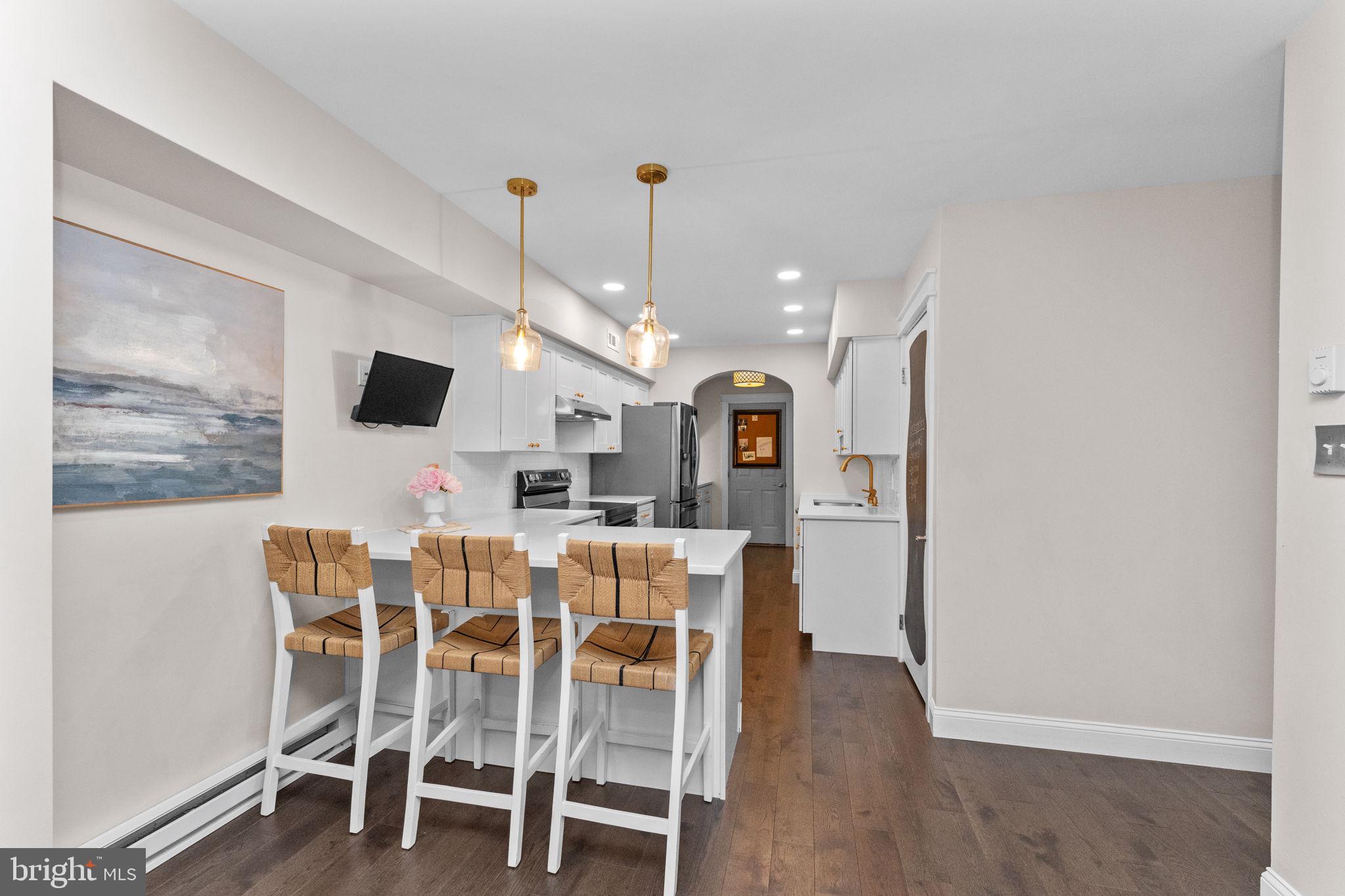 281 PARKRIDGE DRIVE