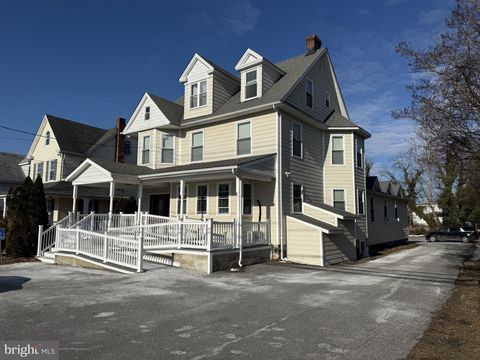 4 SUDBROOK LANE PIKESVILLE MD 21208