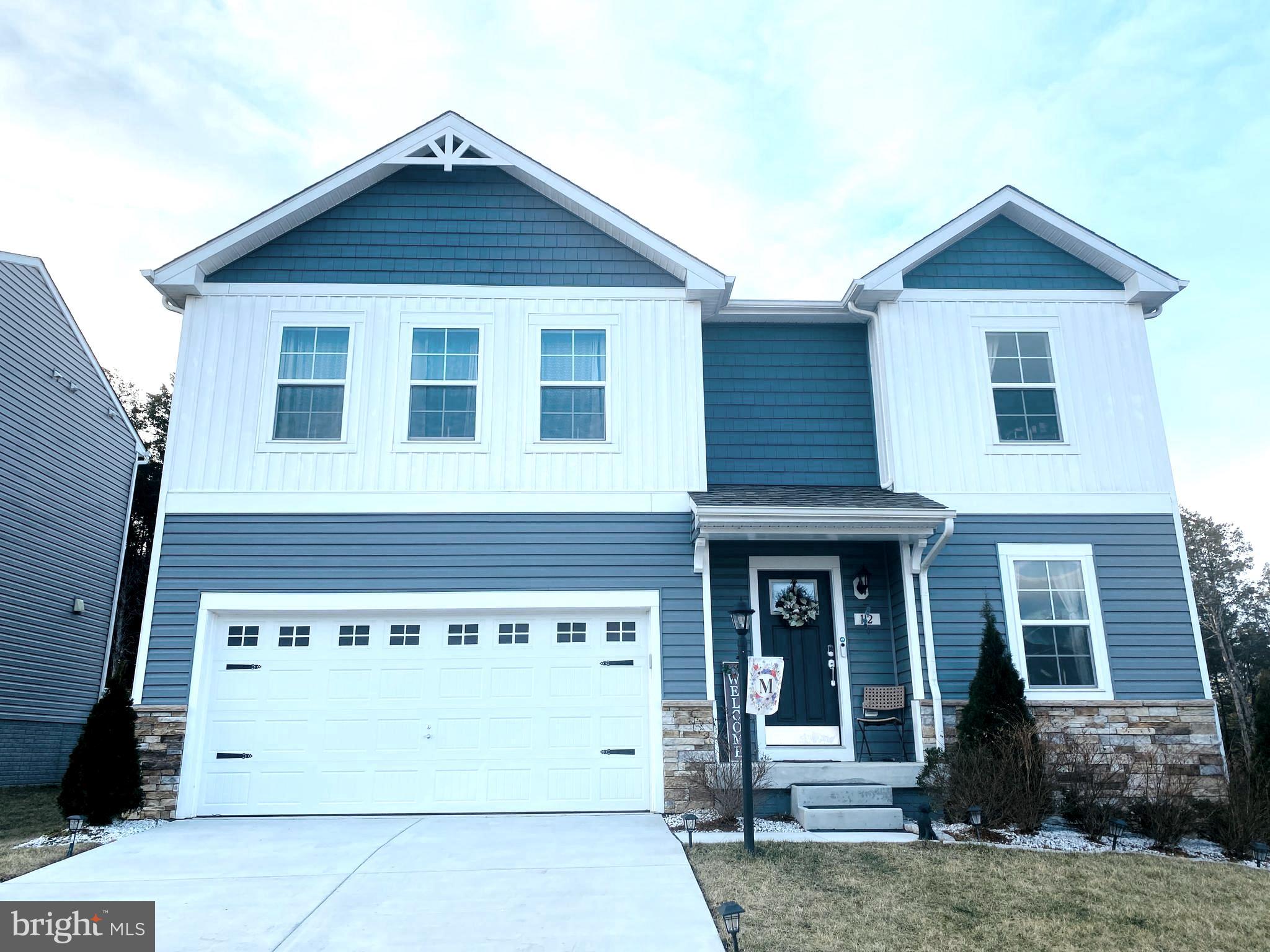 OVERLOOK AT RIVERSIDE - Residential Lease