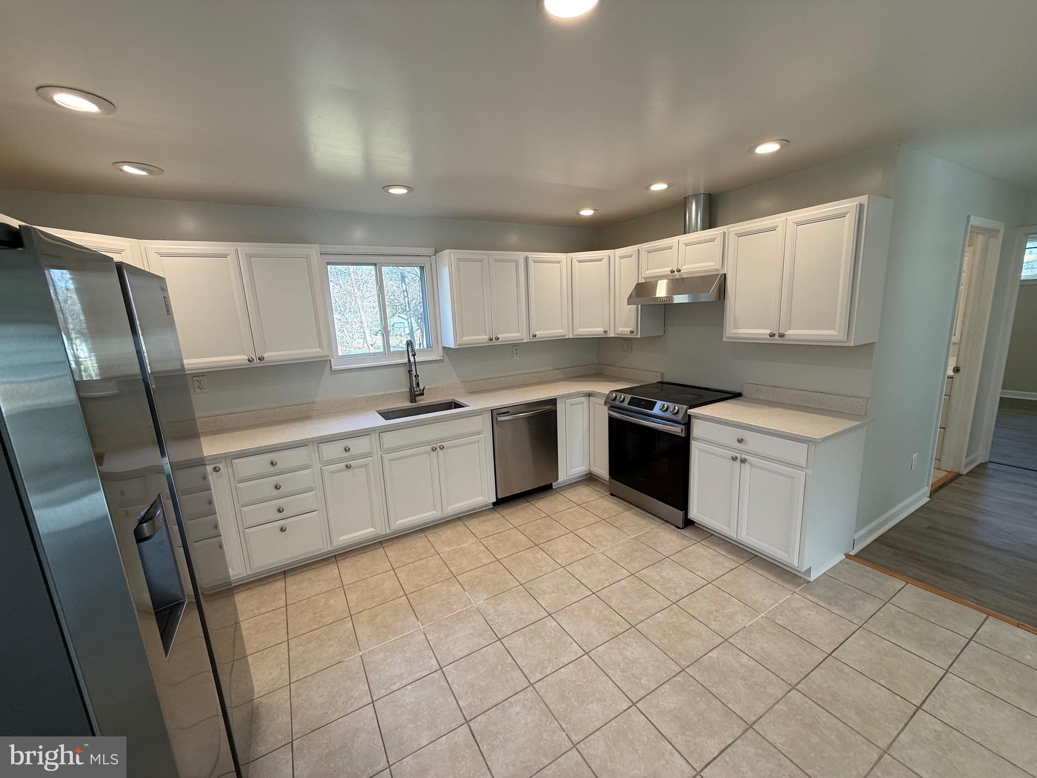 SEVERN - Residential Lease