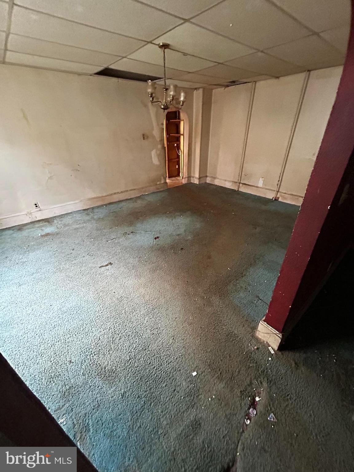 1042 BIRKBECK STREET