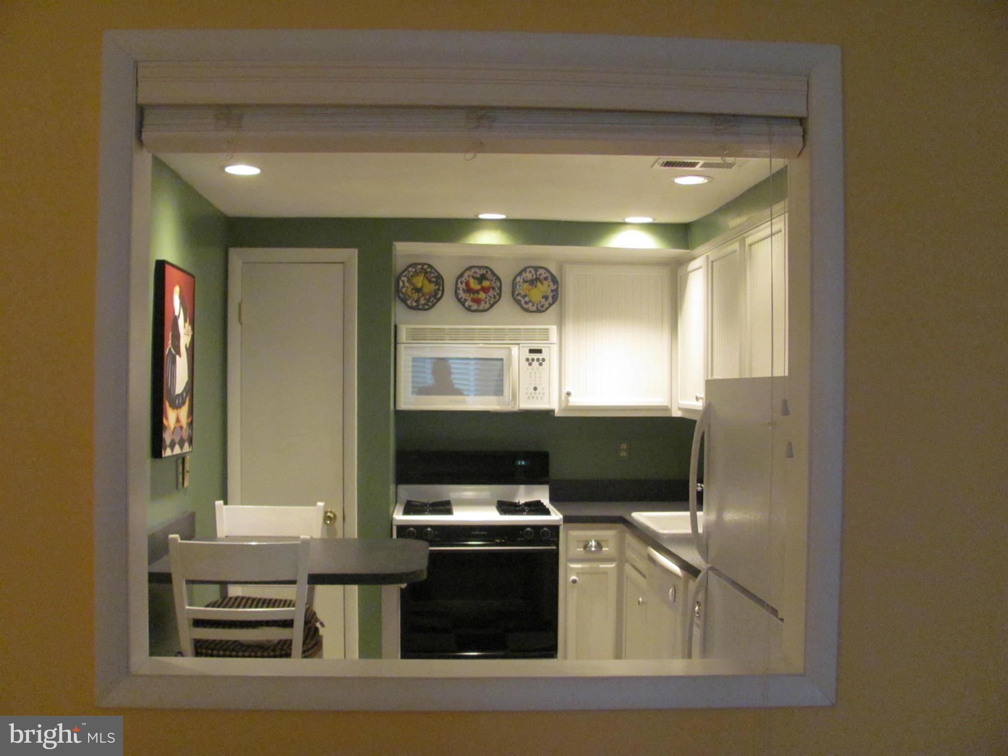 CROSS KEYS - Residential Lease