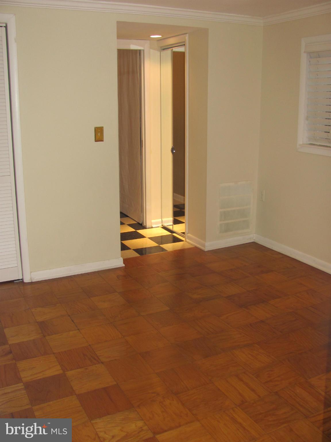 CROSS KEYS - Residential Lease