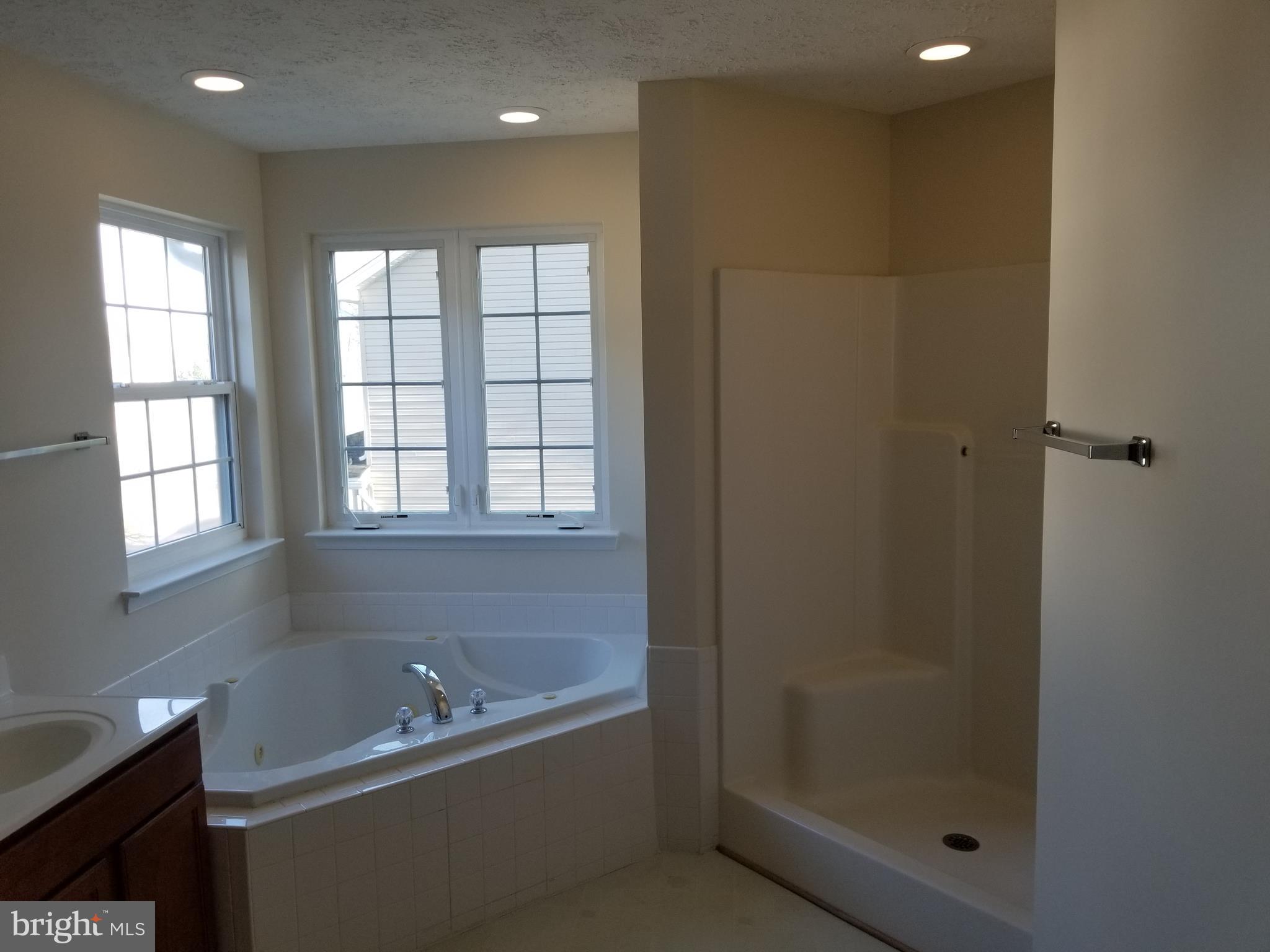 WILLOW WOODS - Residential