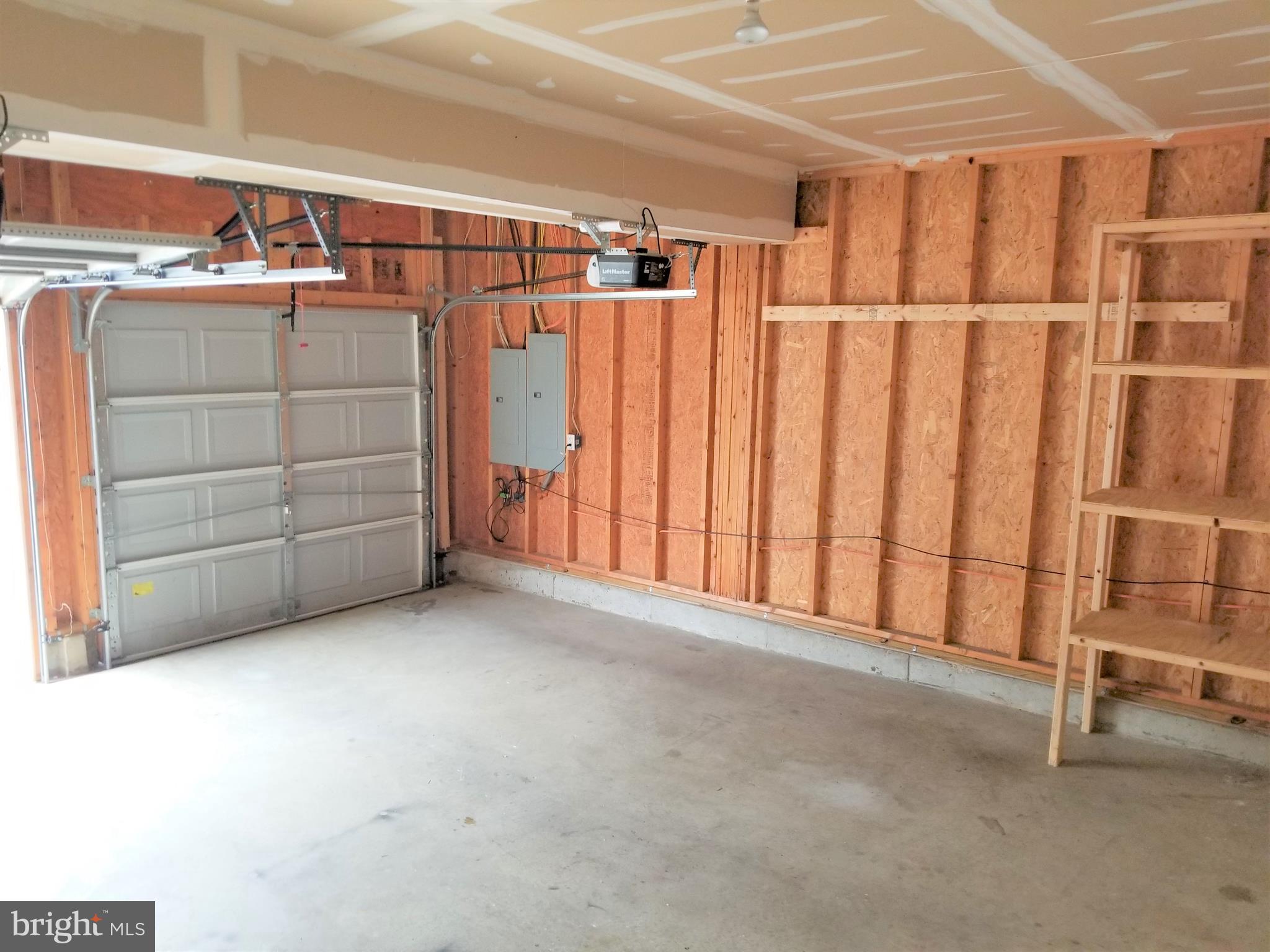 WILLOW WOODS - Residential