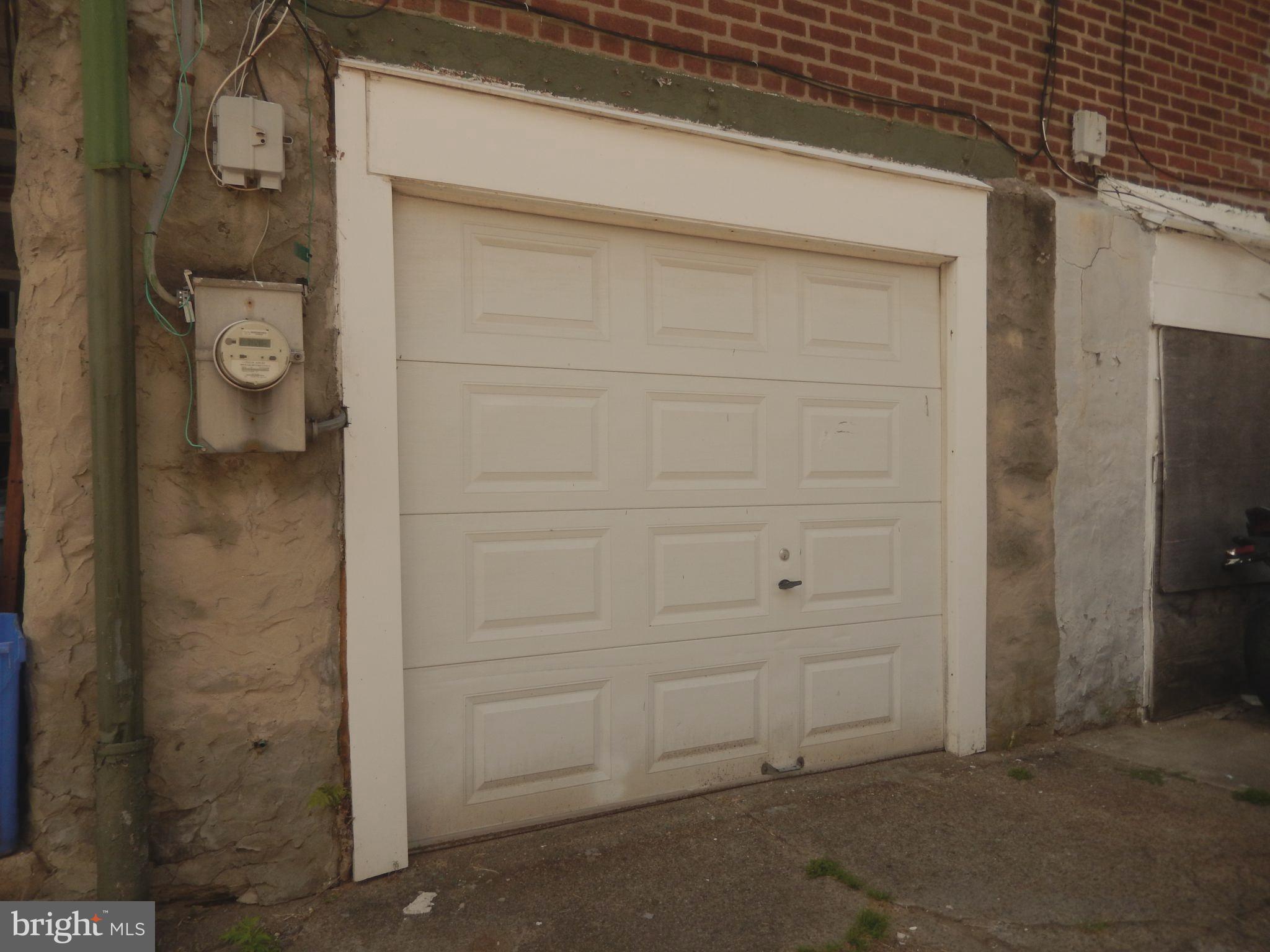 WEST OAK LANE - Residential