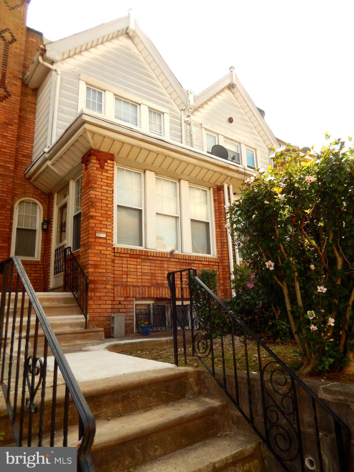 WEST OAK LANE - Residential