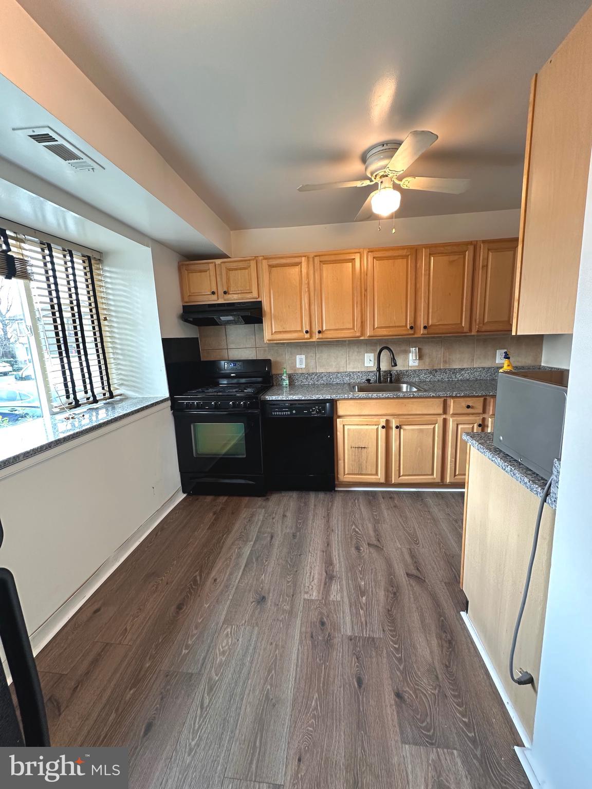 2328 SUN VALLEY CIRCLE 1-K