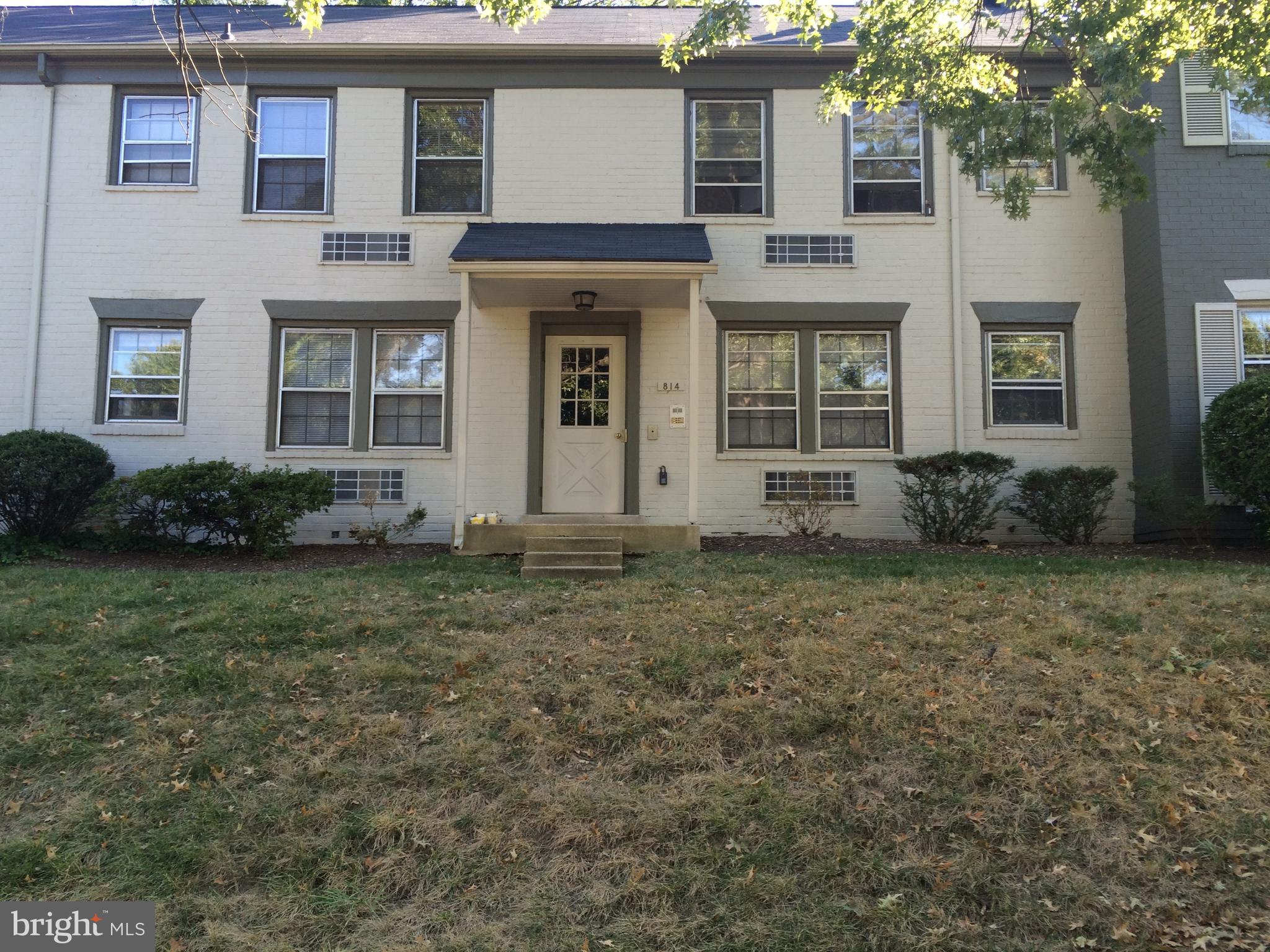 JEFFERSON WALK - Residential Lease