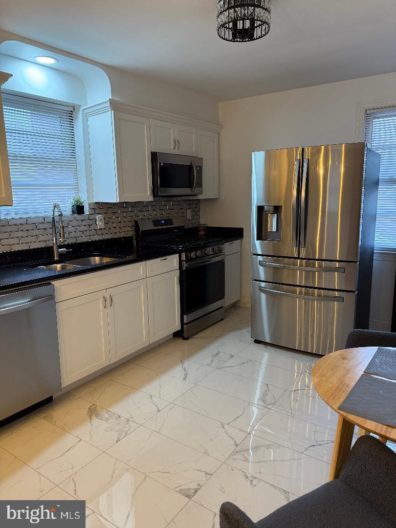 JOHN LYNN - Residential