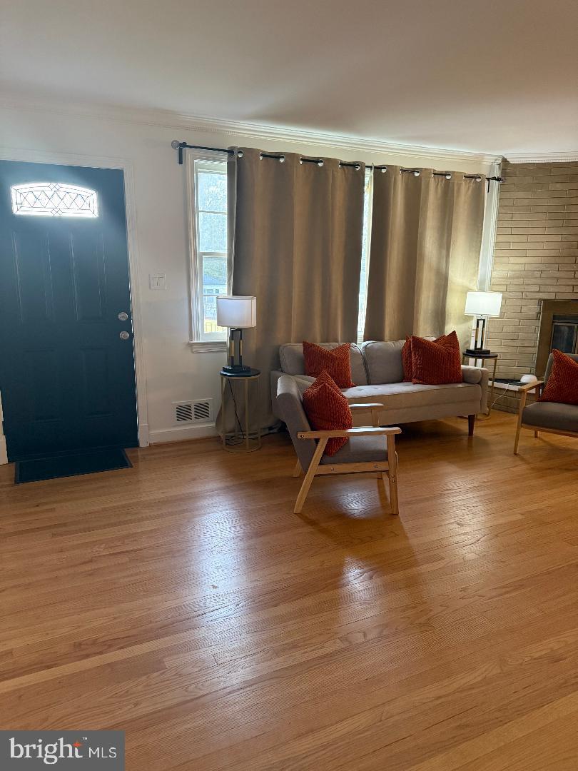 JOHN LYNN - Residential