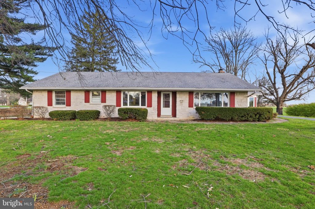 Photo of 1437 Lititz Road, MANHEIM, PA 17545 (MLS # PALA2085430)