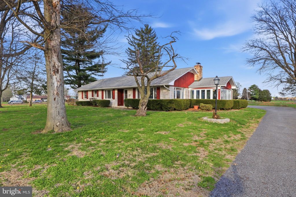 Photo of 1437 Lititz Road, MANHEIM, PA 17545 (MLS # PALA2085430)