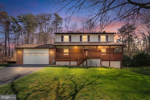 Photo of 9024 Baber Drive, MANASSAS, VA 20112 (MLS # VAPW2115028)