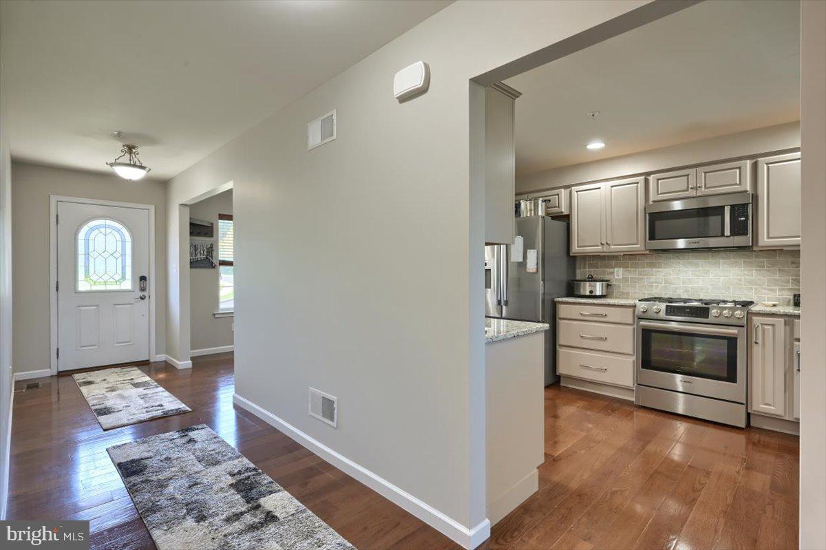 341 WEATHERSTONE DRIVE 21