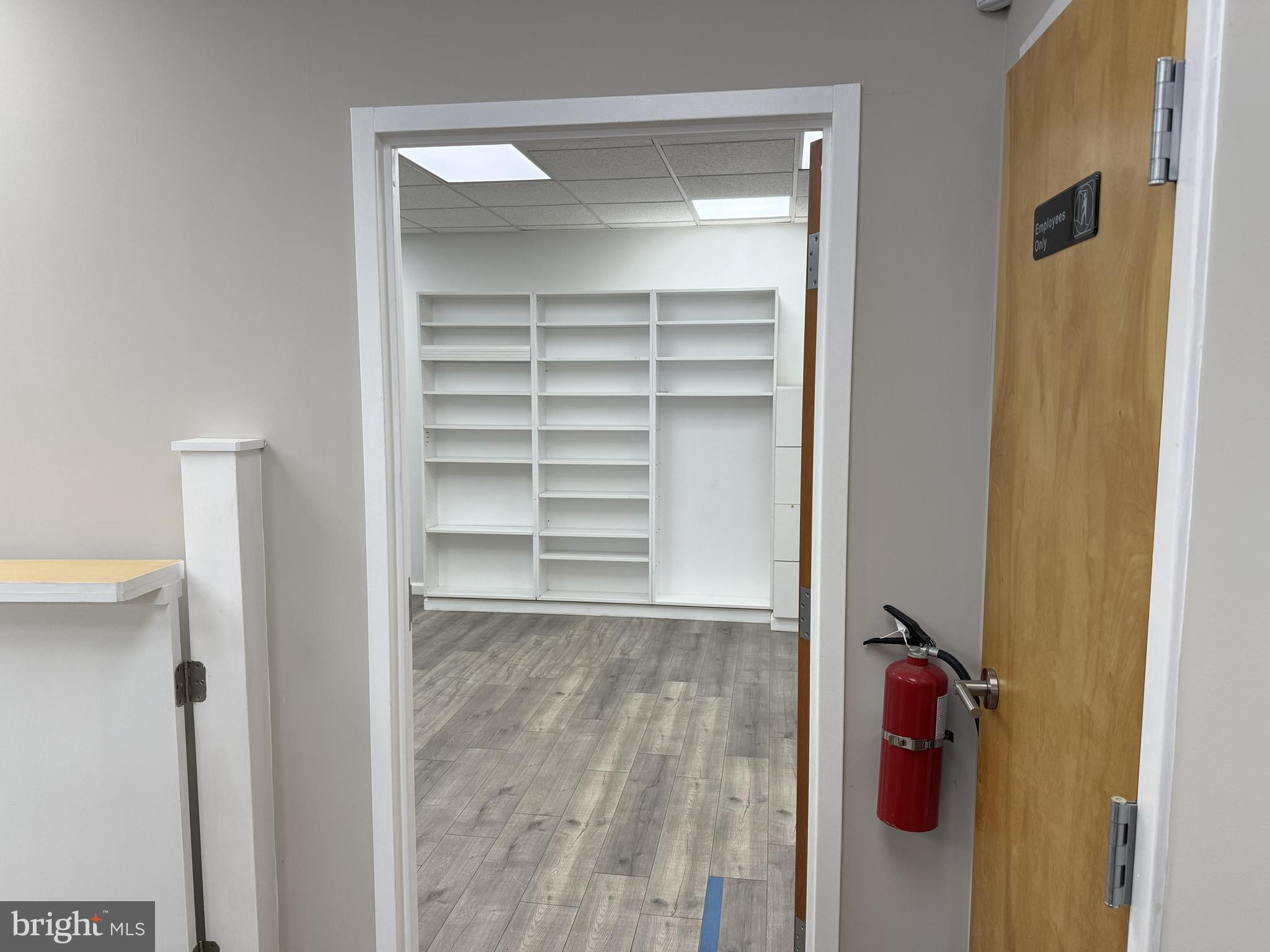 EVERGREEN OFFICE - Commercial Sale