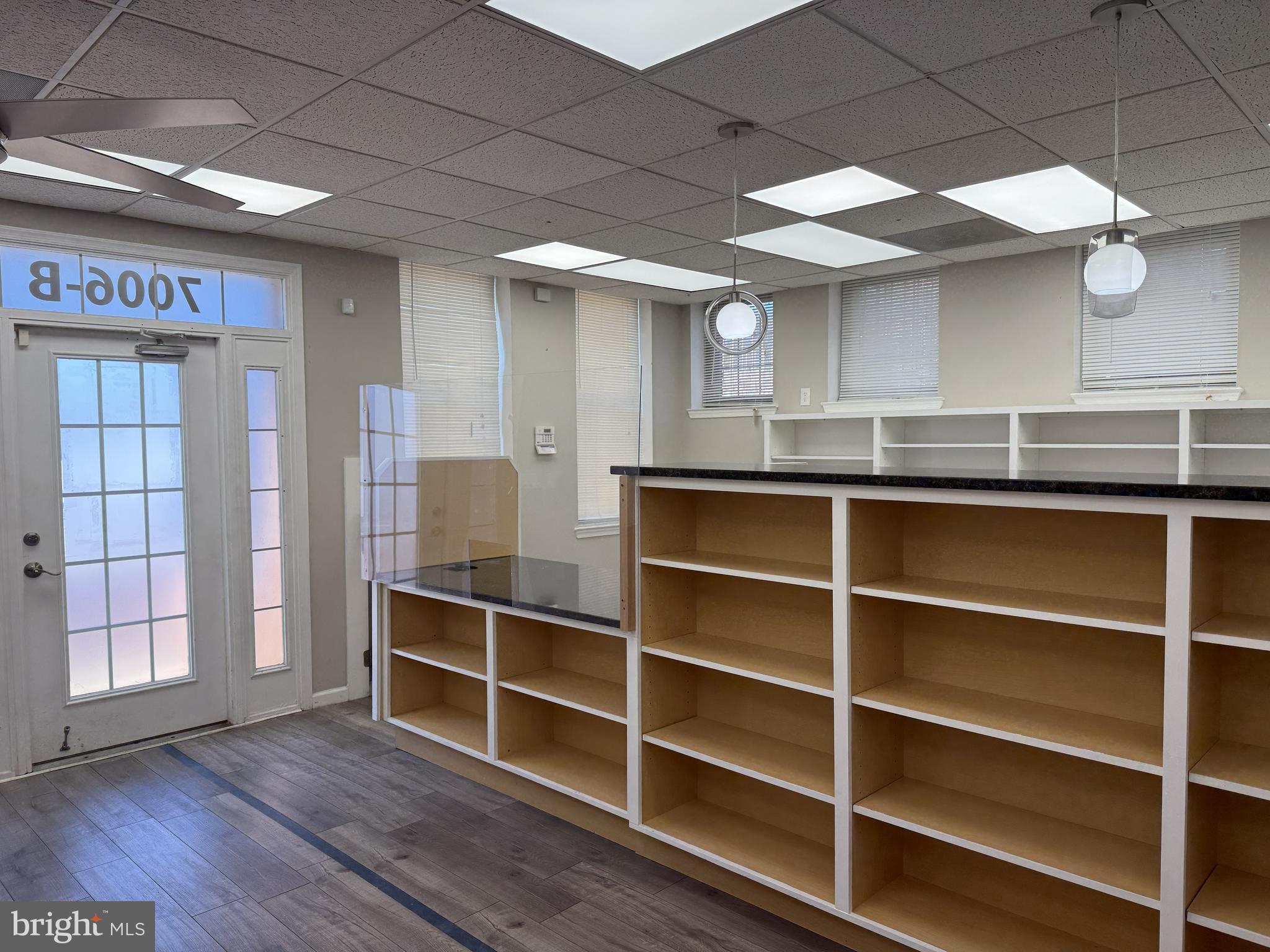 EVERGREEN OFFICE - Commercial Sale