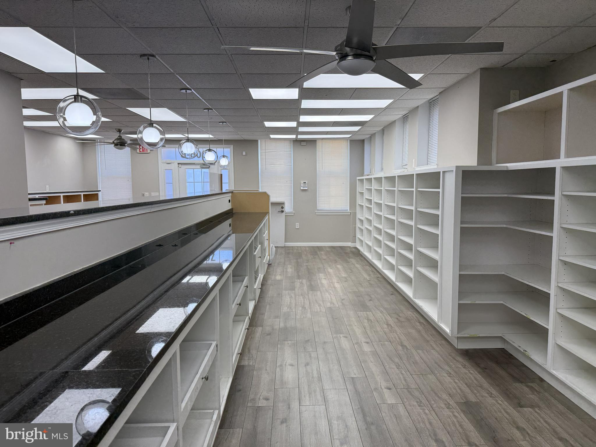 EVERGREEN OFFICE - Commercial Sale