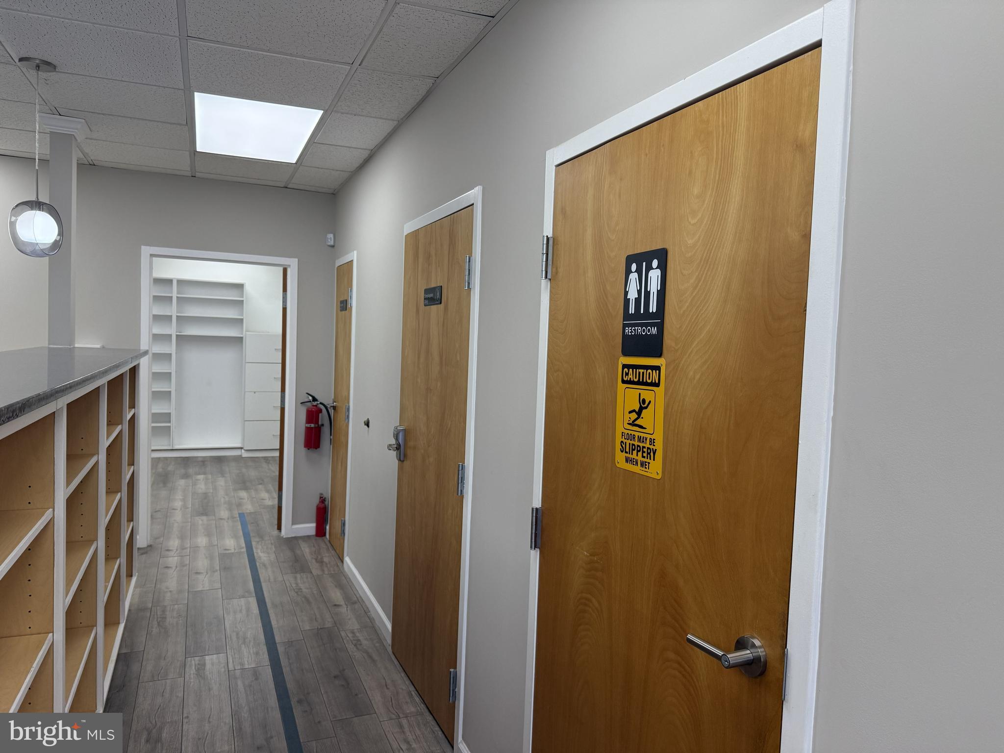 EVERGREEN OFFICE - Commercial Sale