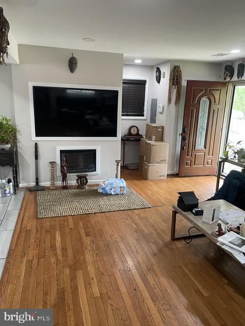 19 ANACOSTIA ROAD NE