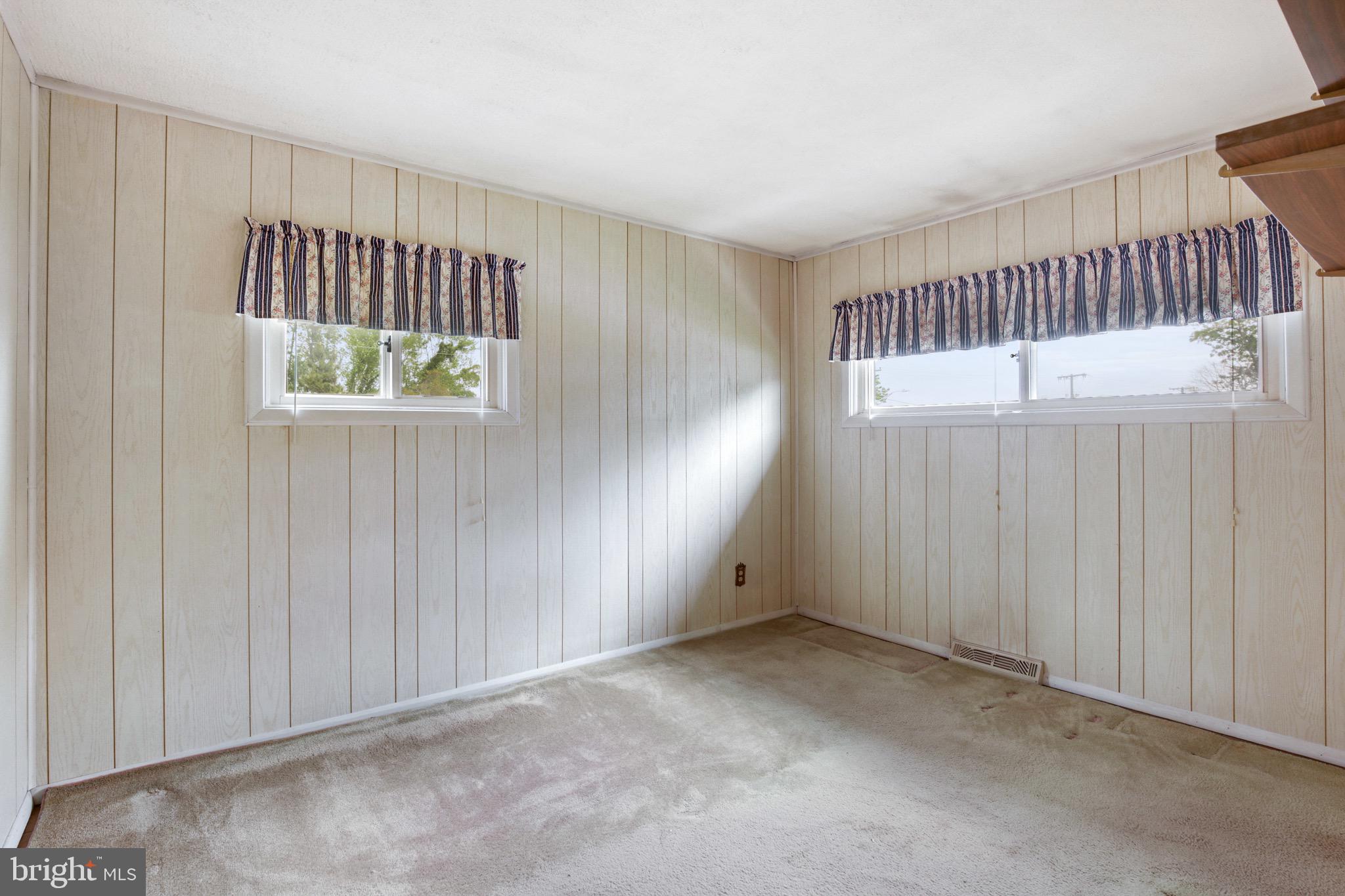 ABERDEEN HILLS - Residential