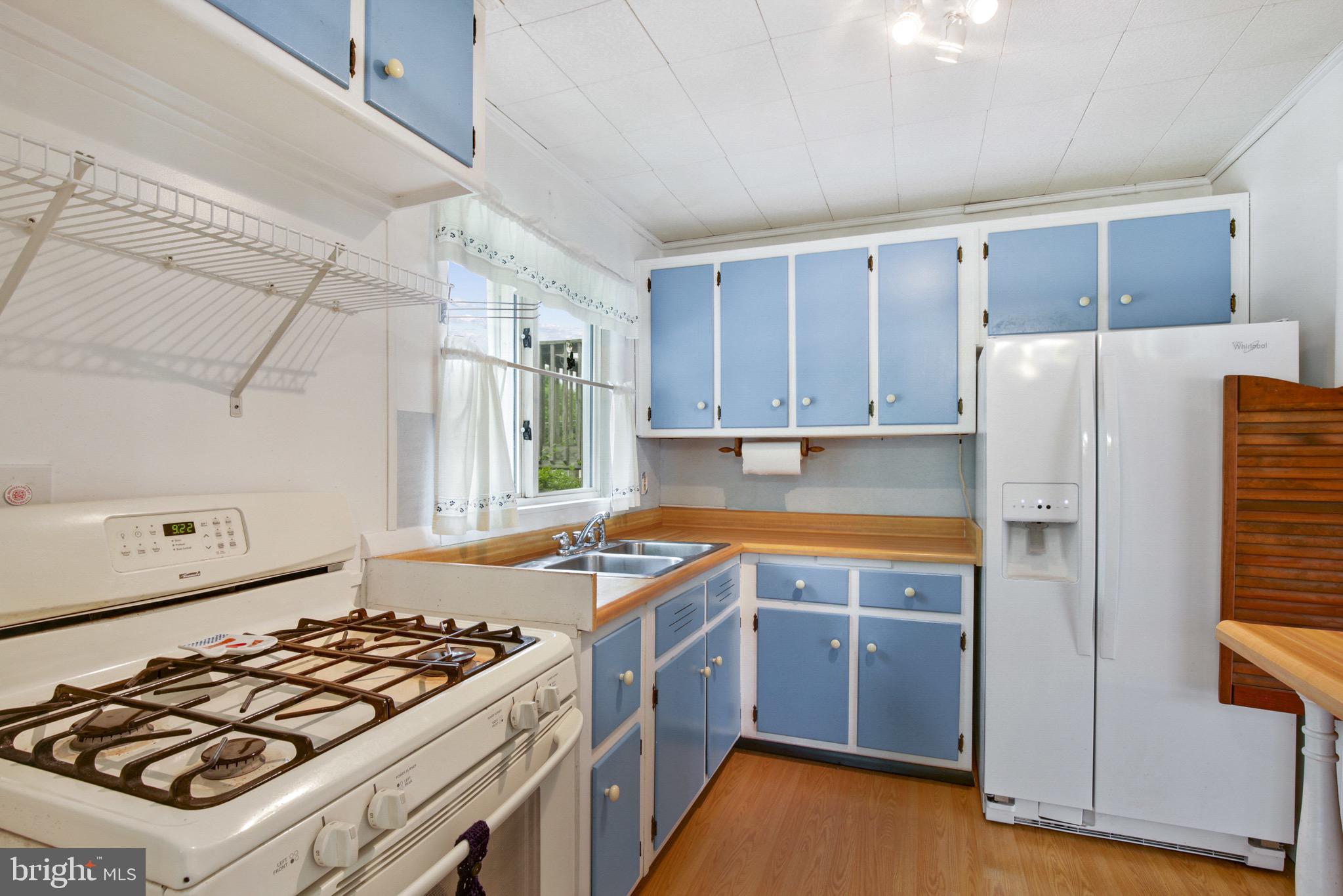 ABERDEEN HILLS - Residential