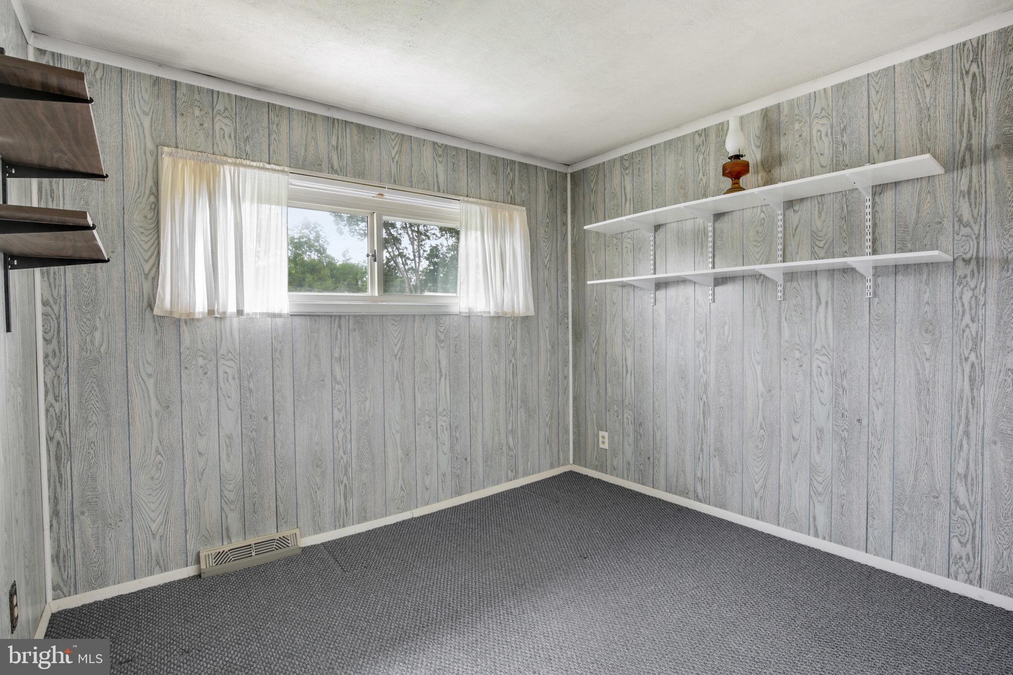 ABERDEEN HILLS - Residential