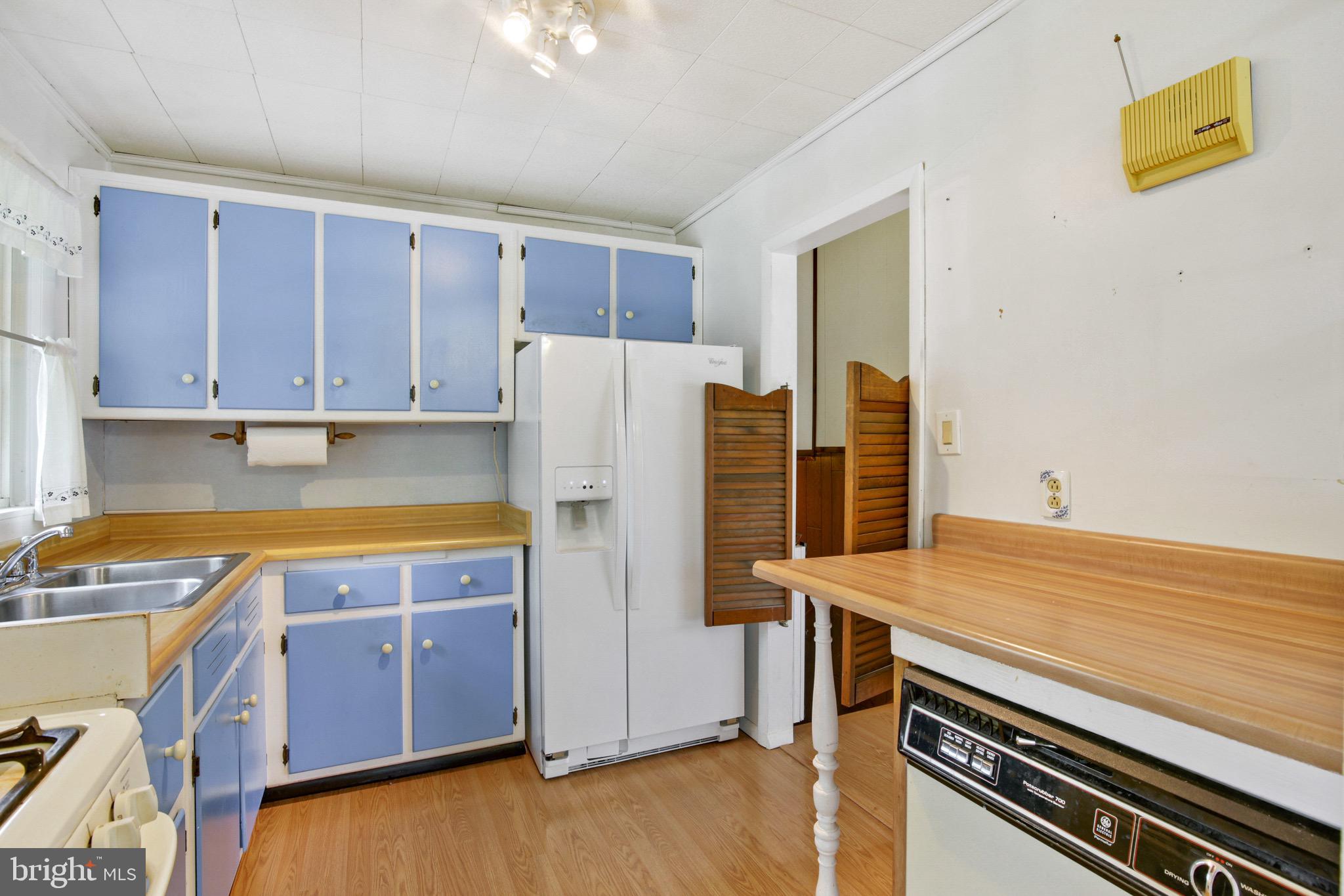 ABERDEEN HILLS - Residential