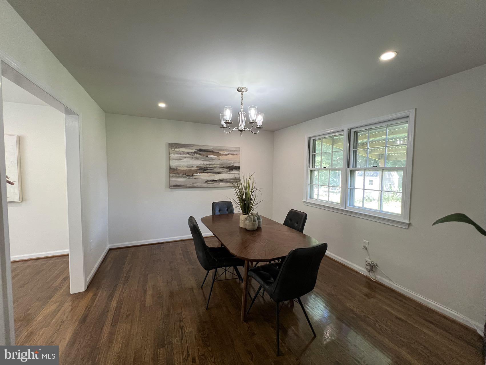 WALNUT HILL - Residential