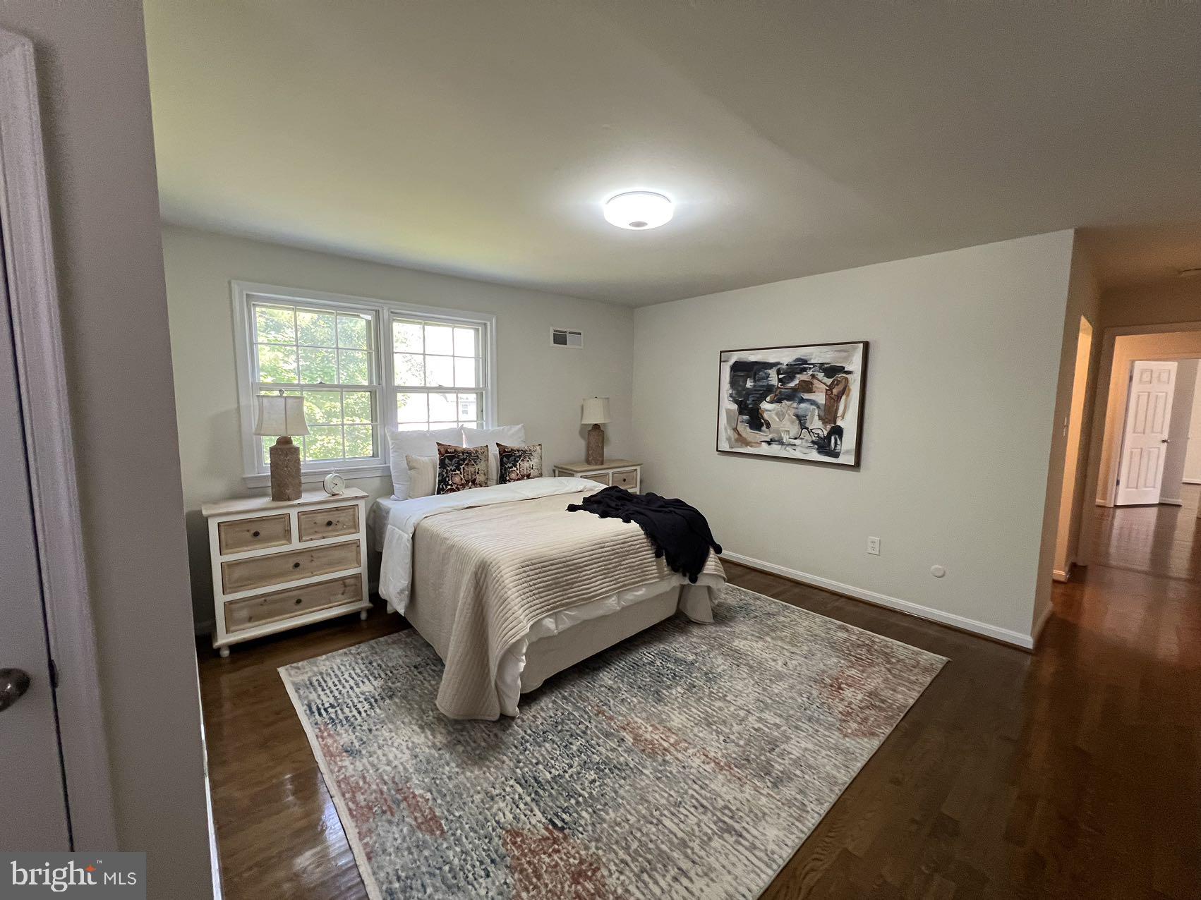 WALNUT HILL - Residential