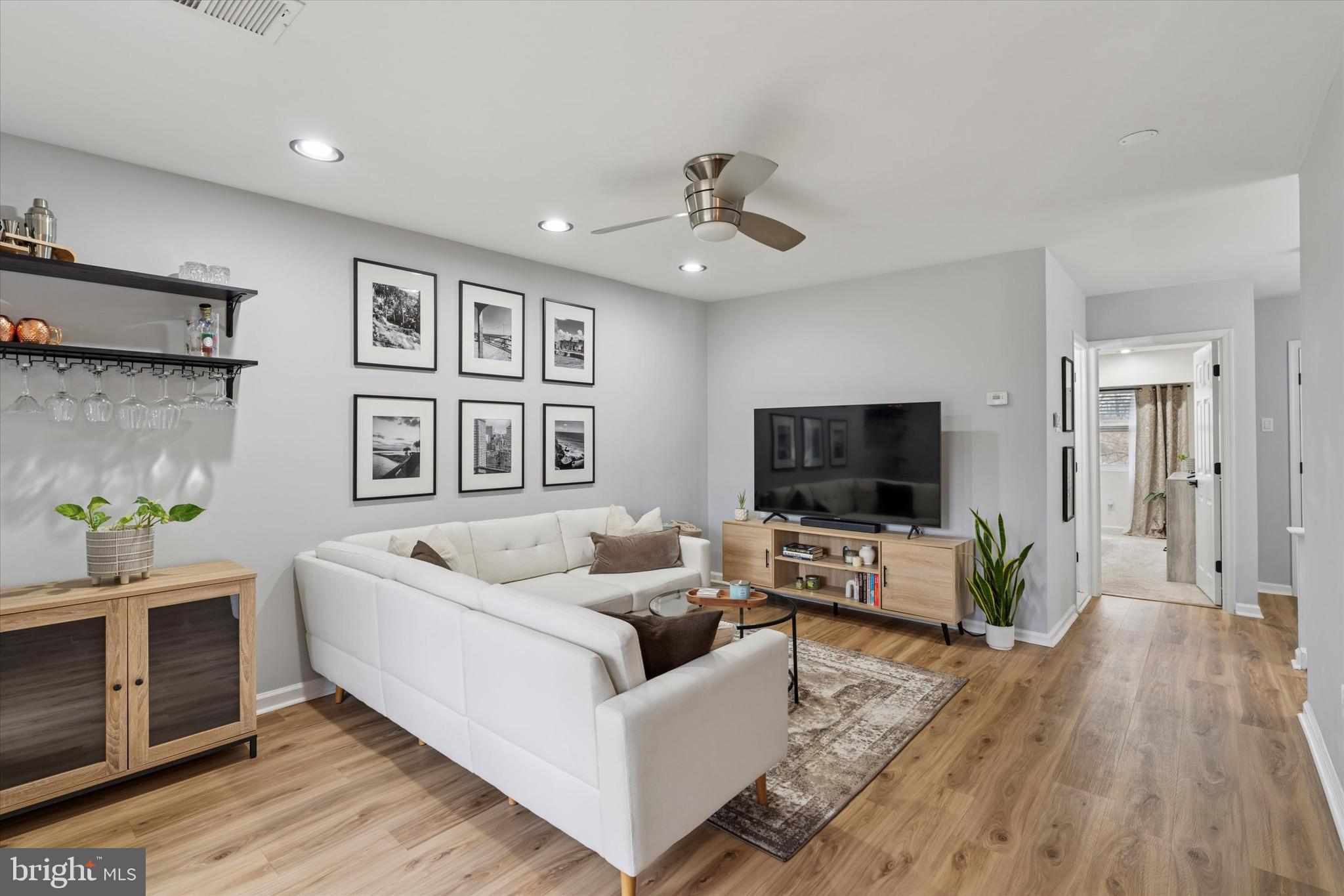 THE MEADOWS - Residential