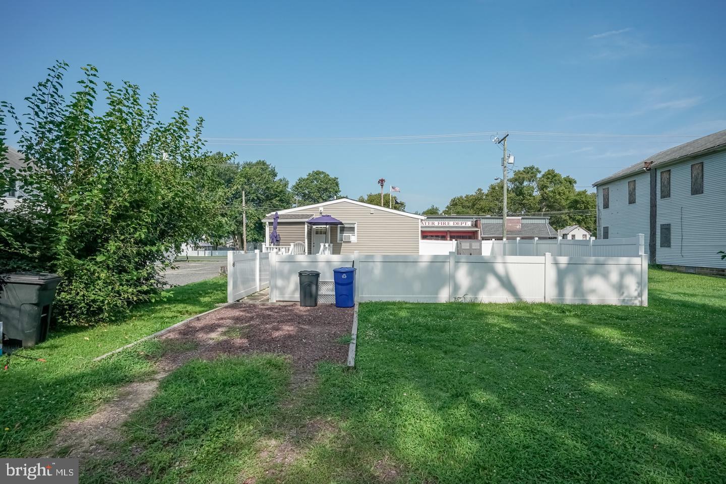 542 N BROADWAY