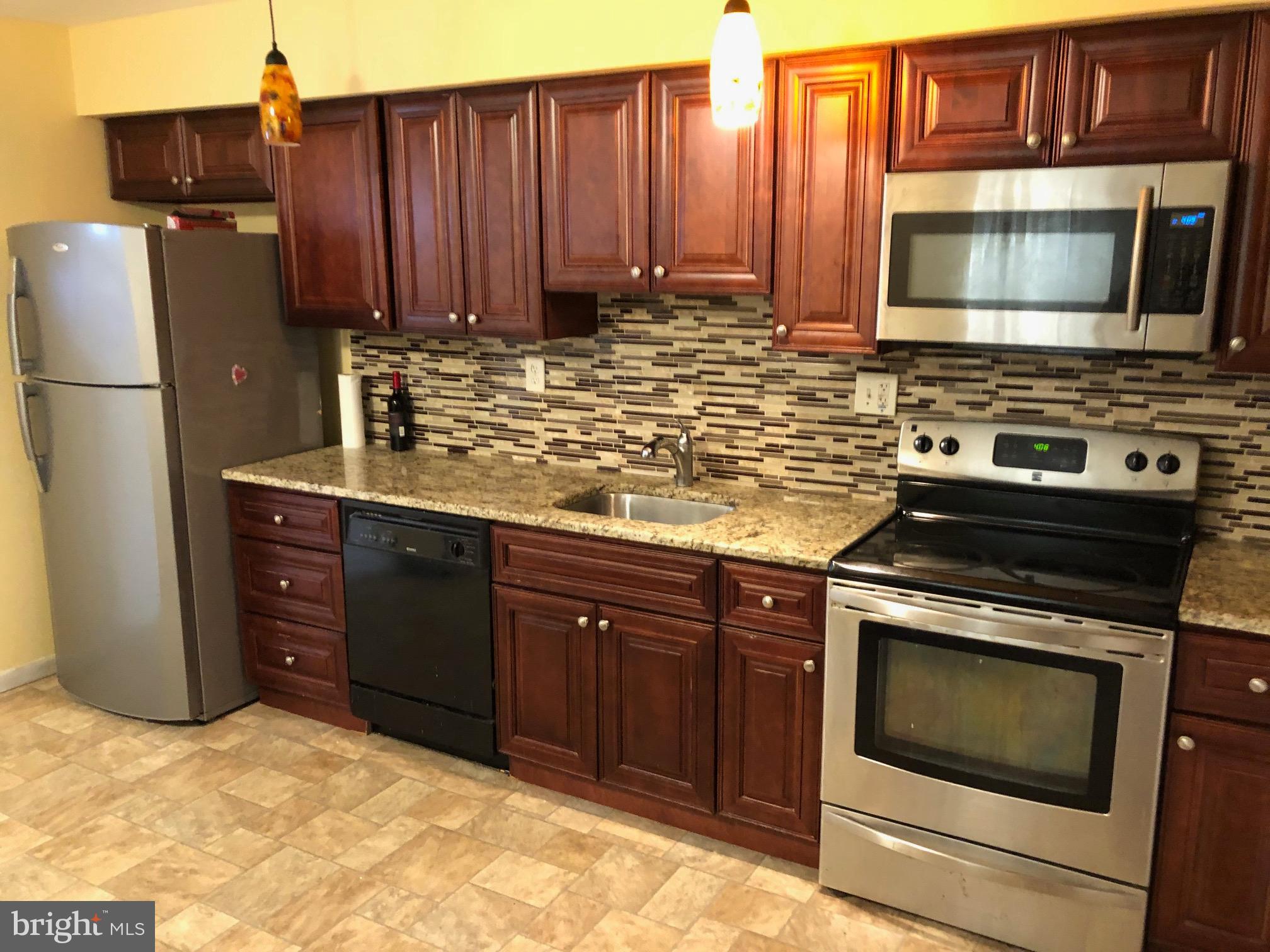 GREEN WILLOW RUN - Residential
