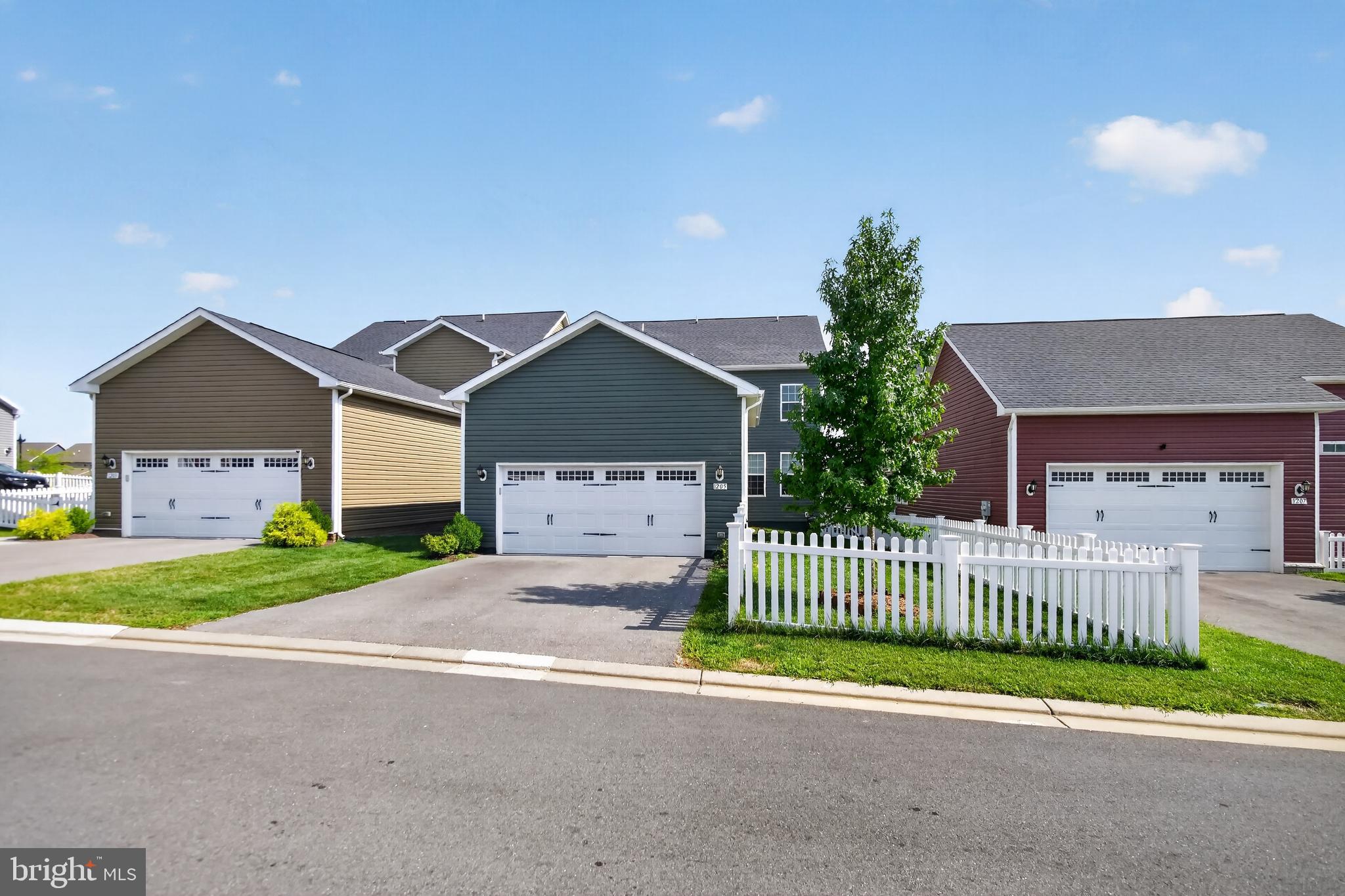 1205 POTOMAC VIEW PARKWAY