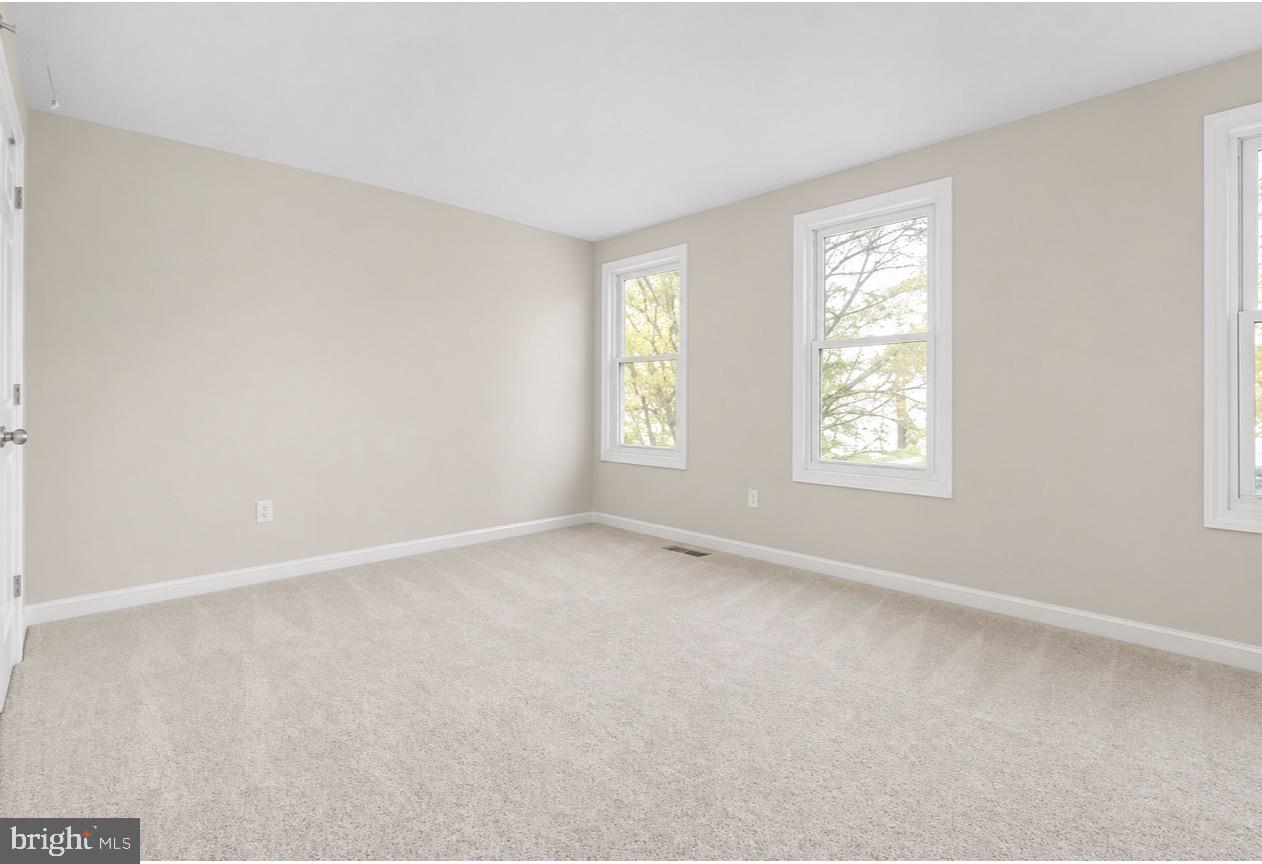 DONEGAL OAKS - Residential