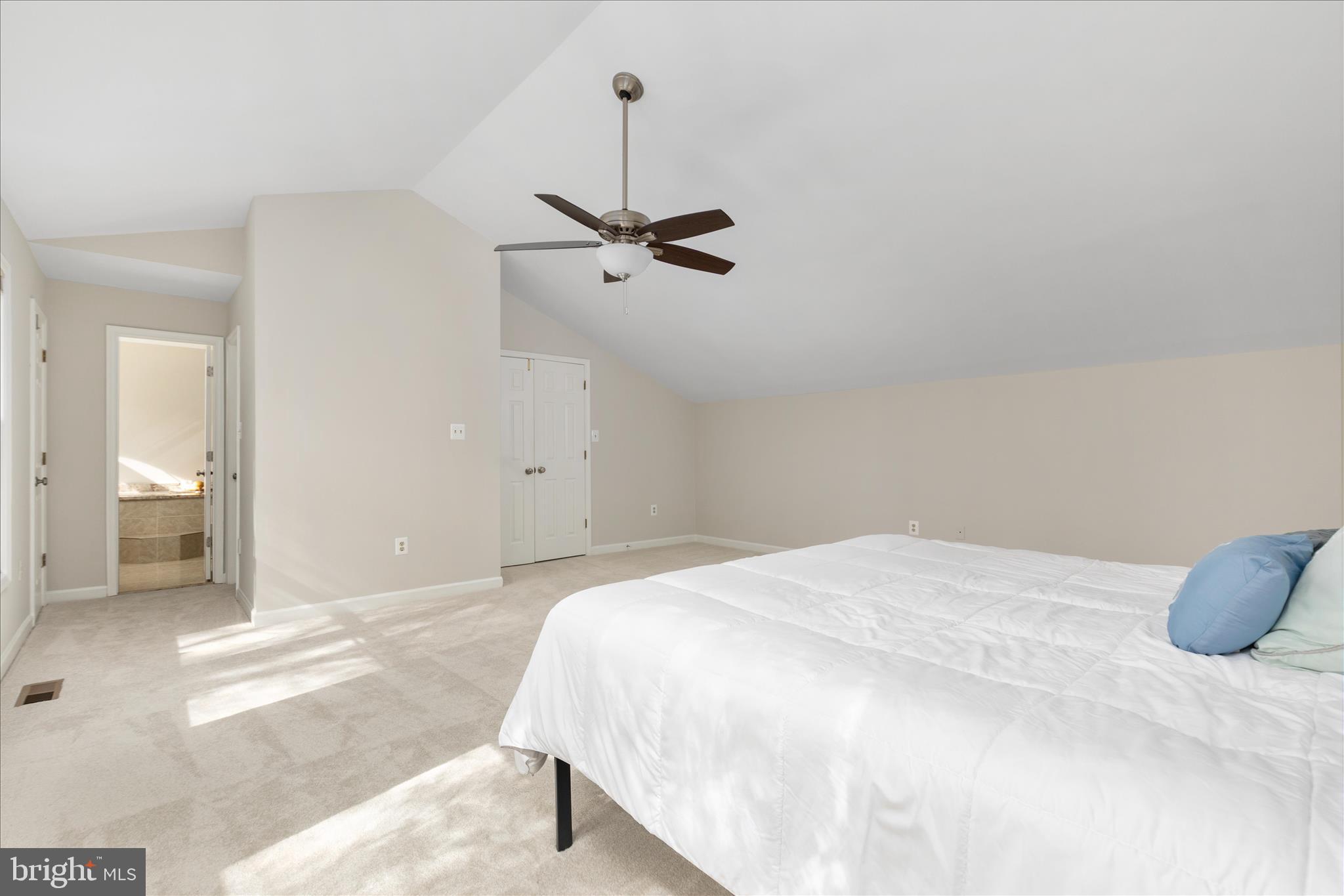 DONEGAL OAKS - Residential