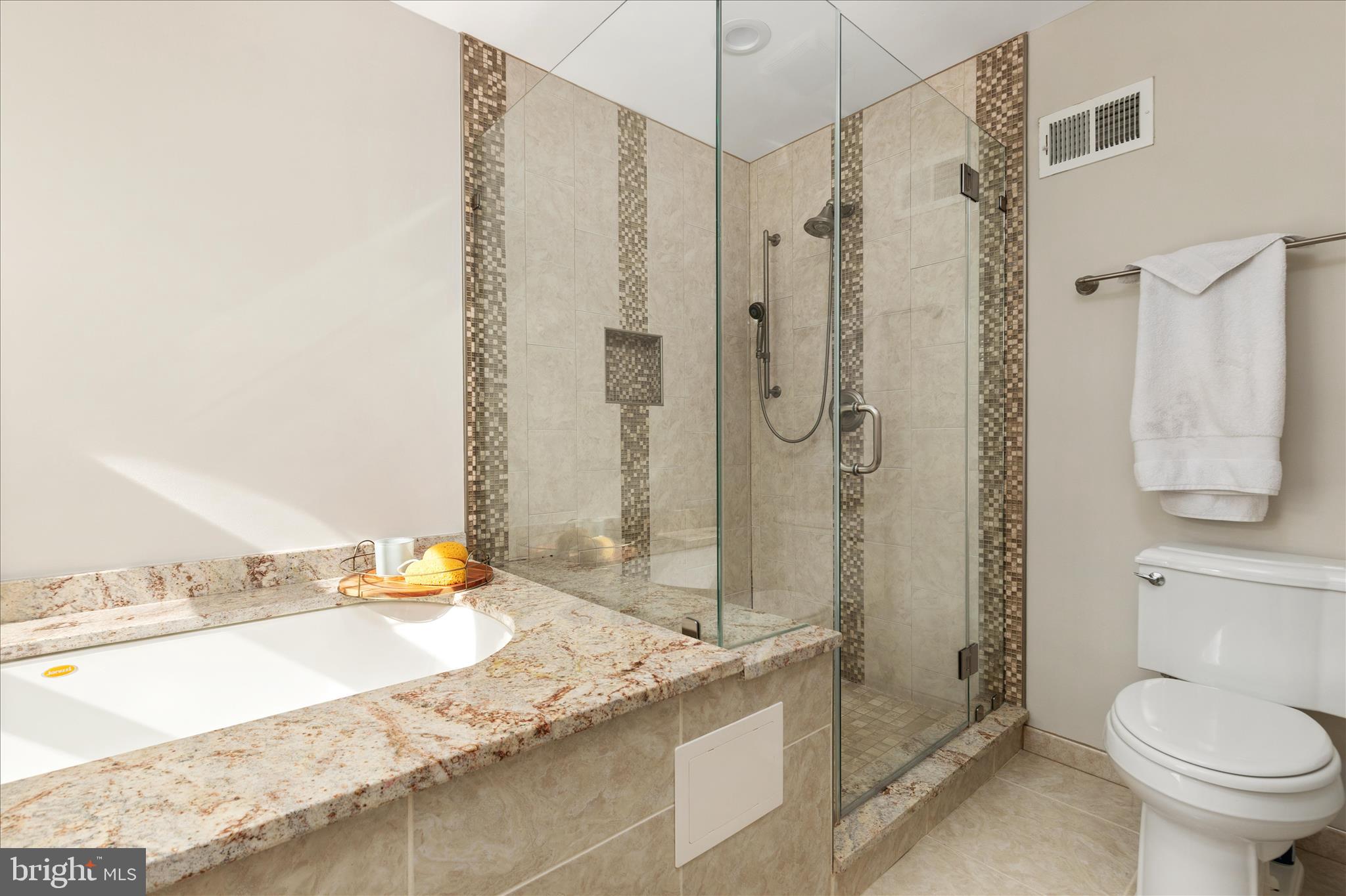 DONEGAL OAKS - Residential