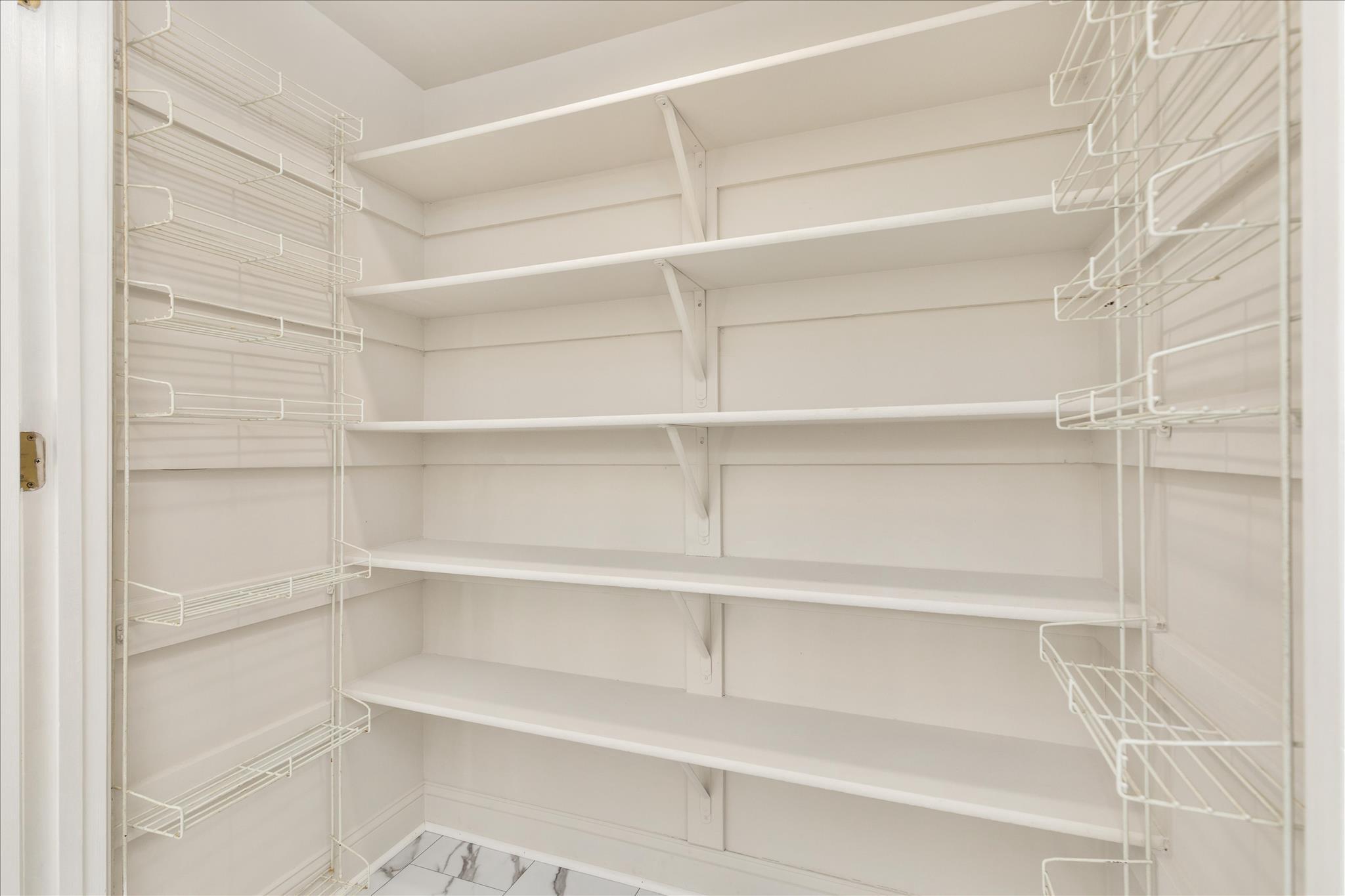 DONEGAL OAKS - Residential