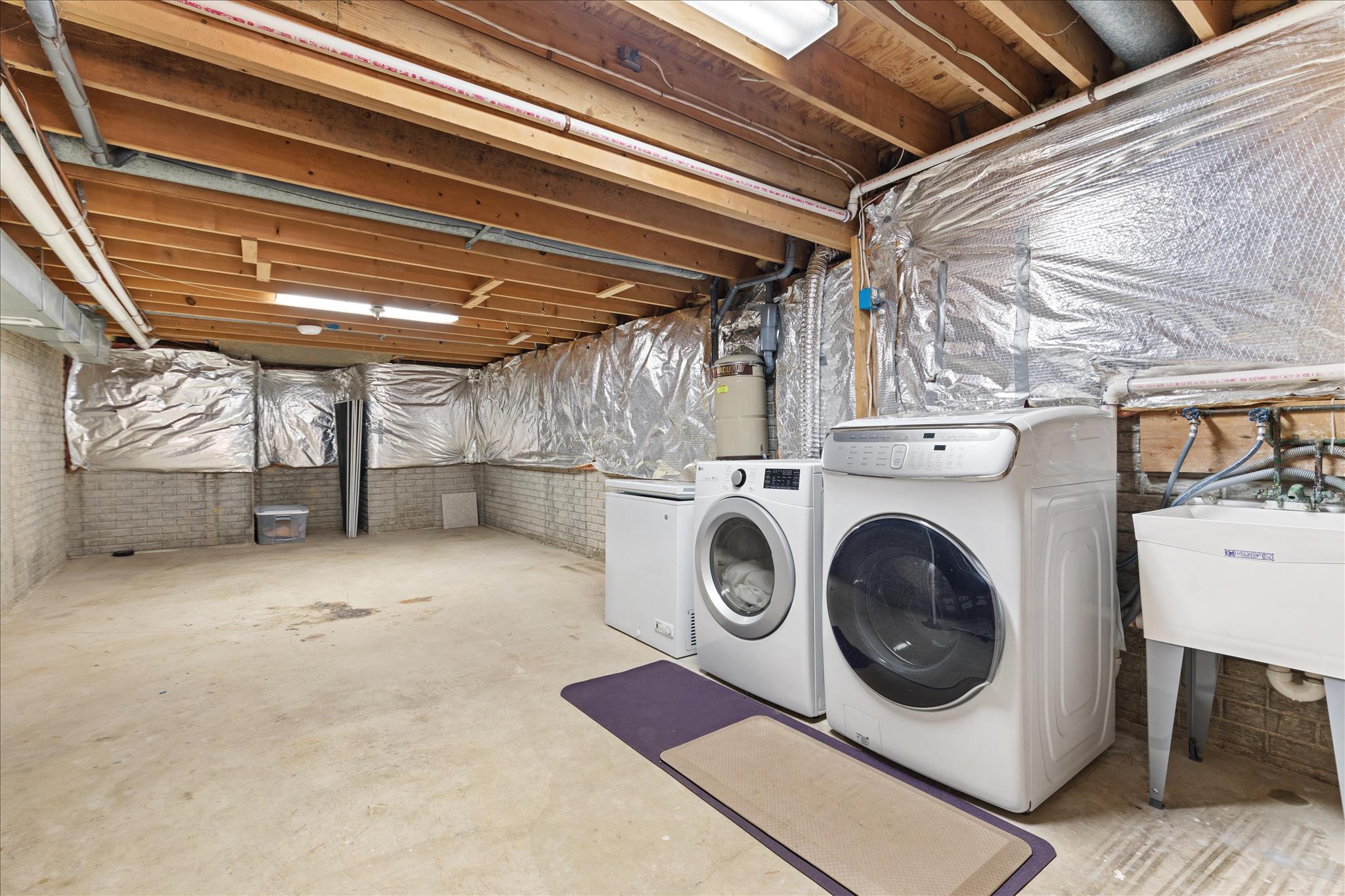 DONEGAL OAKS - Residential