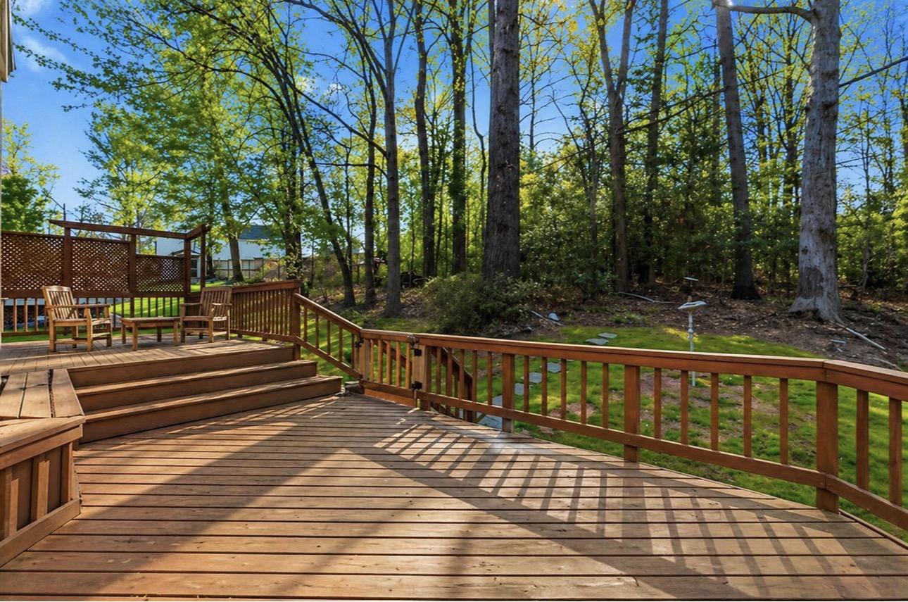 DONEGAL OAKS - Residential