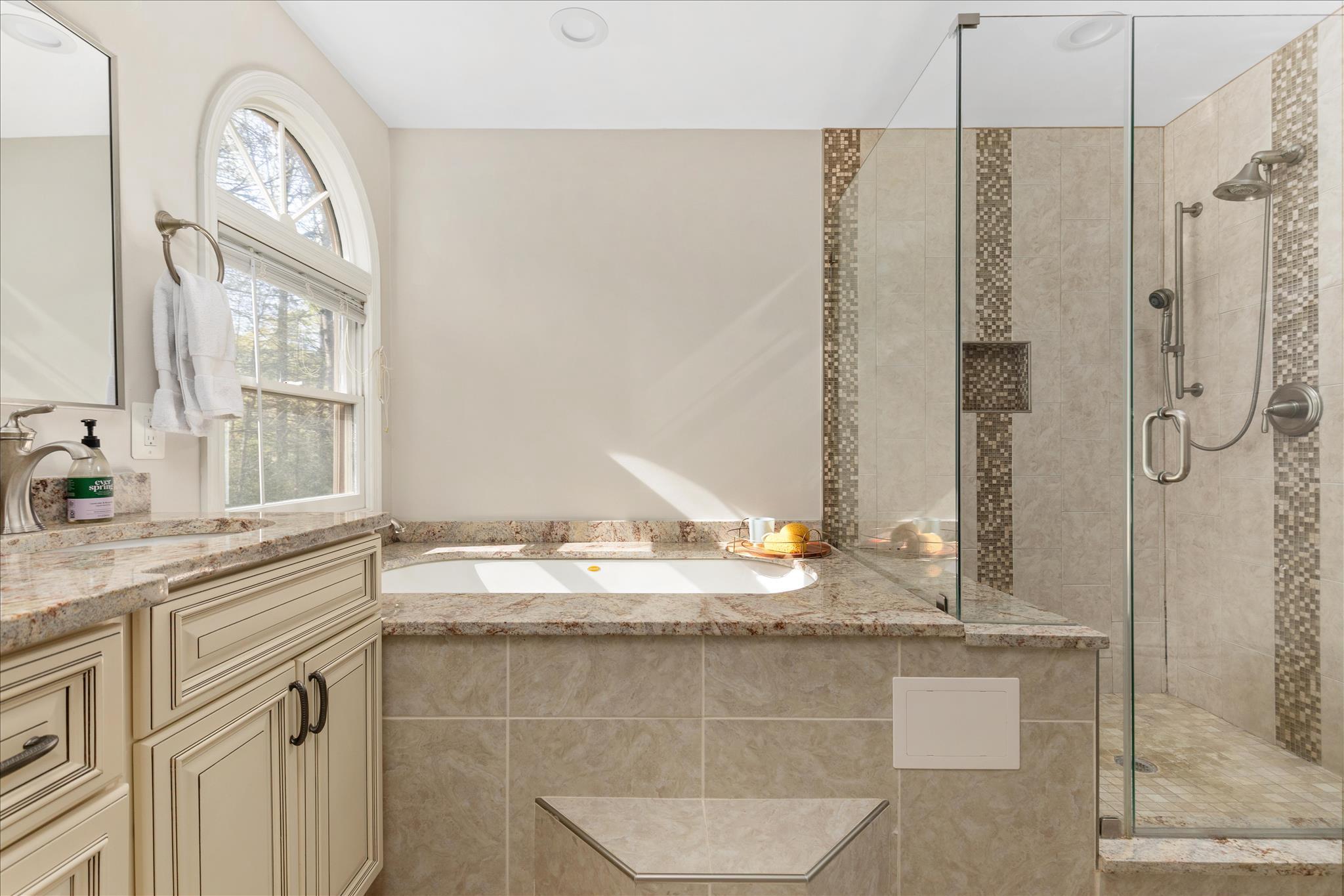 DONEGAL OAKS - Residential