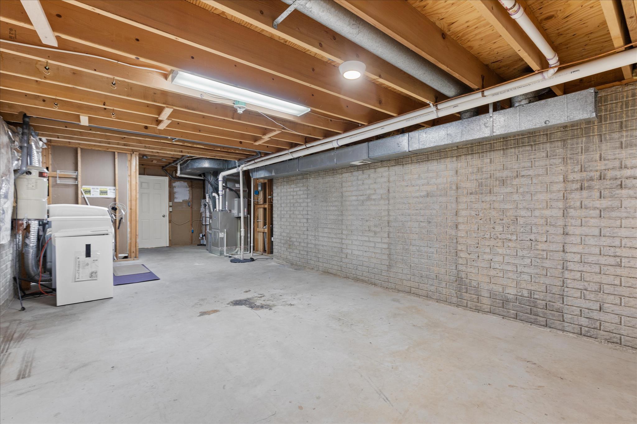 DONEGAL OAKS - Residential