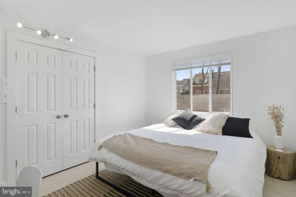 BALLSTON - Residential Income