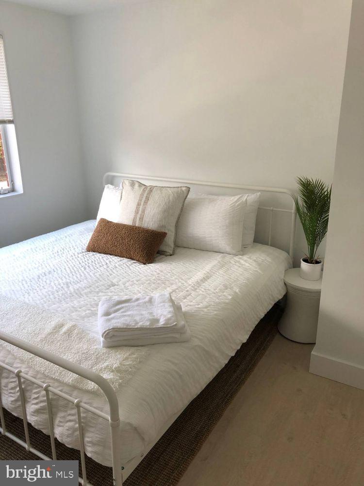 BALLSTON - Residential Income