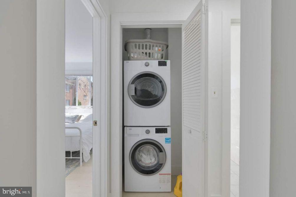 BALLSTON - Residential Income