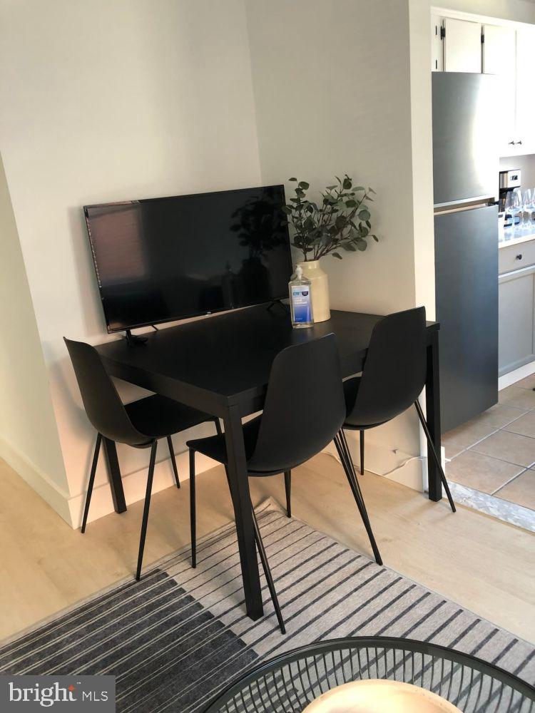 BALLSTON - Residential Income