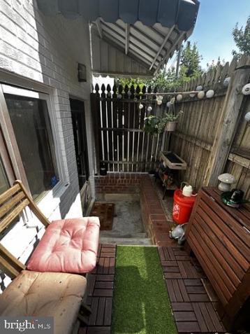 BALLSTON - Residential Income