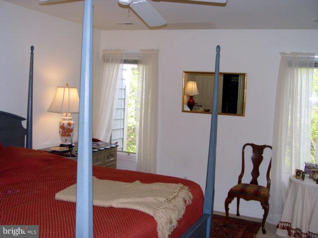 FAIR LAKES - Residential Lease