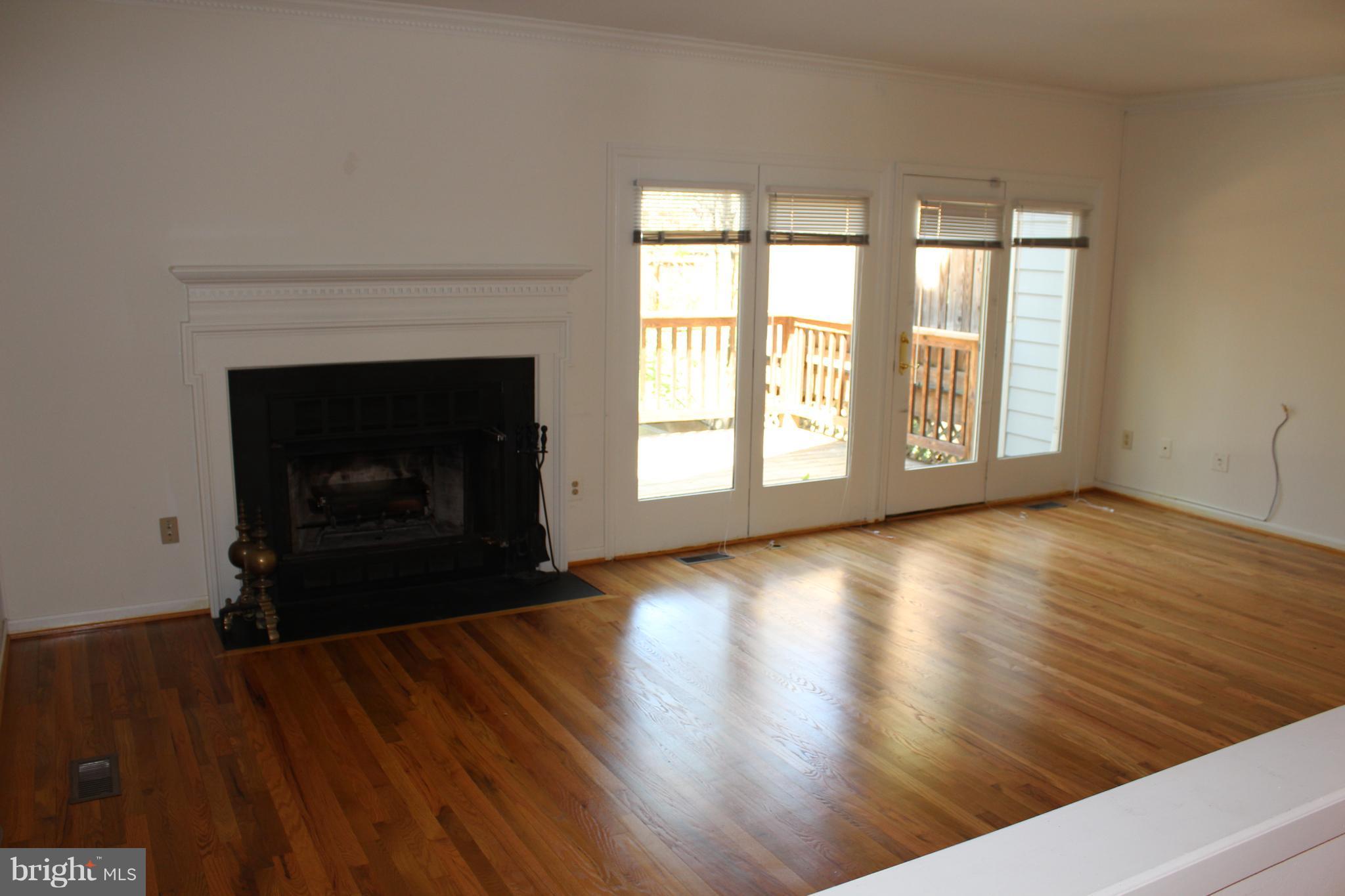 FAIR LAKES - Residential Lease